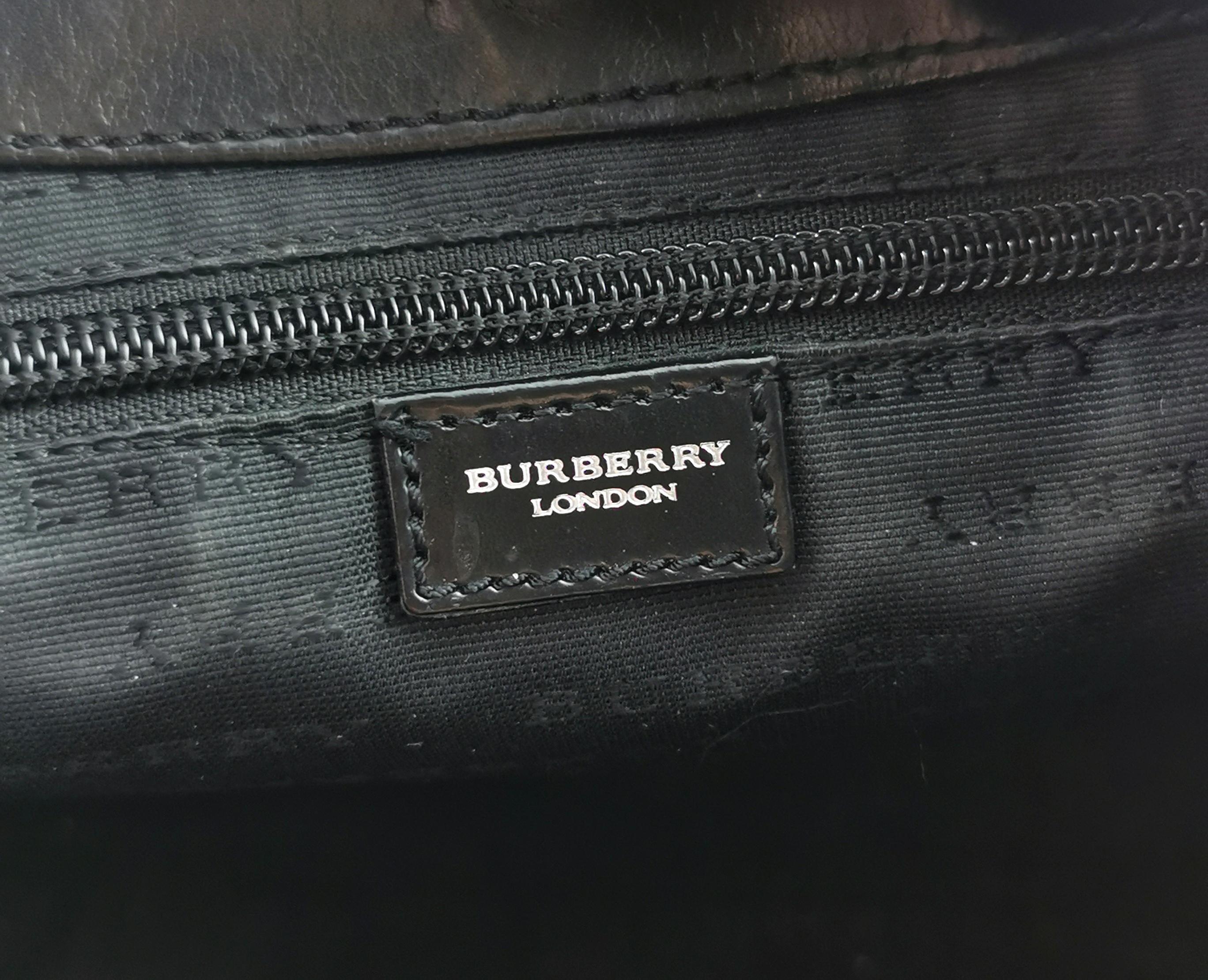 Vintage Burberry check tote bag  For Sale 4