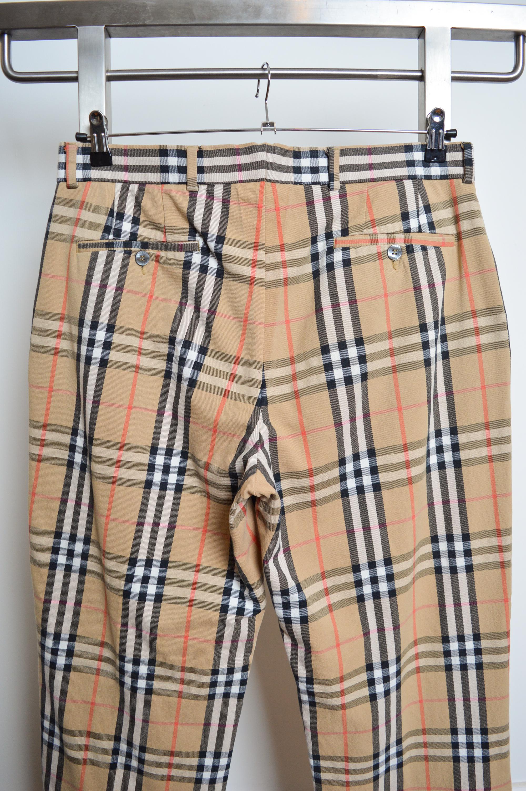 Vintage BURBERRY Classic Nova Check Patterned Tartan Trousers - Plaid Pants For Sale 2