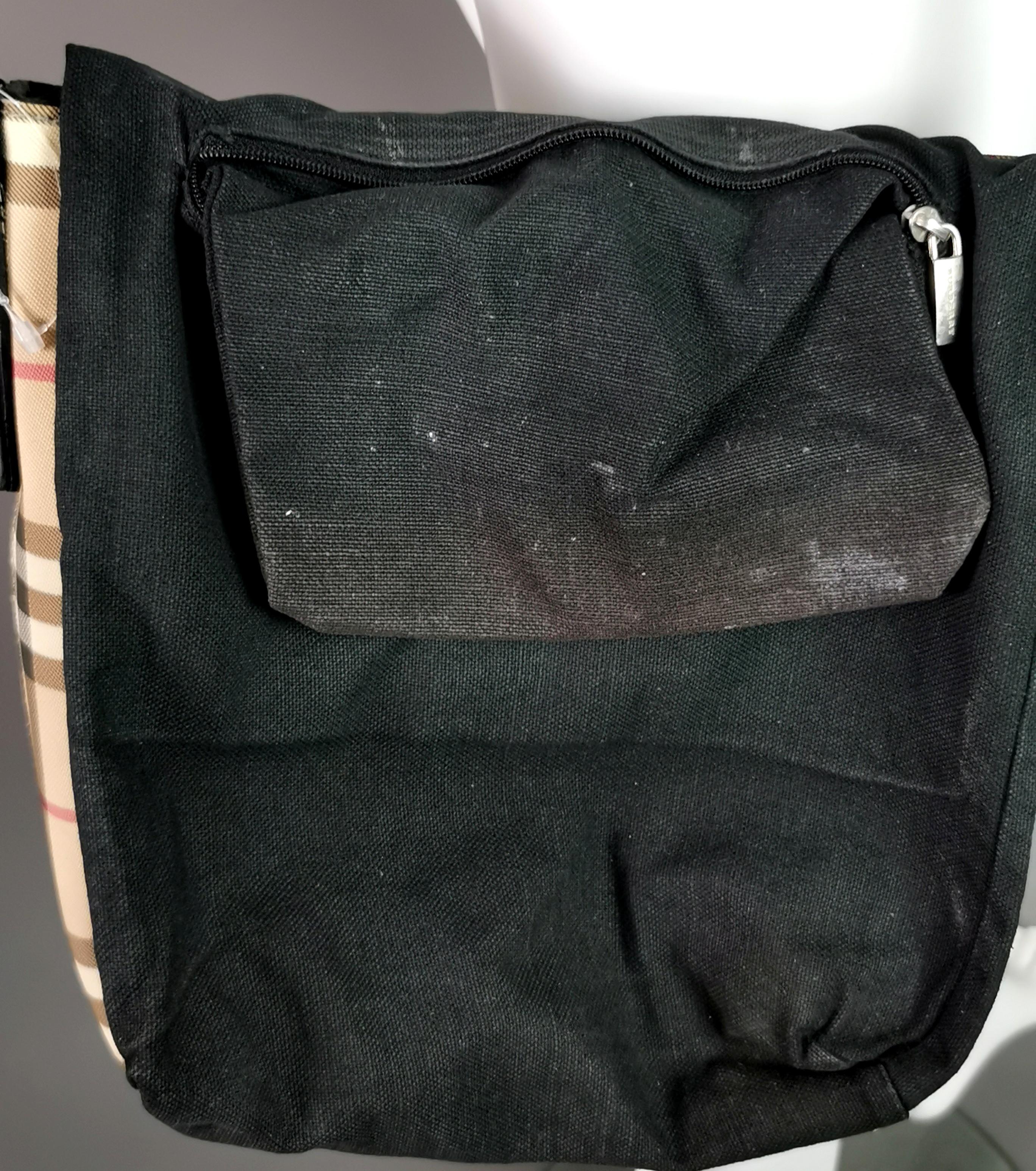 Vintage Burberry Crossbody satchel bag, messenger  14