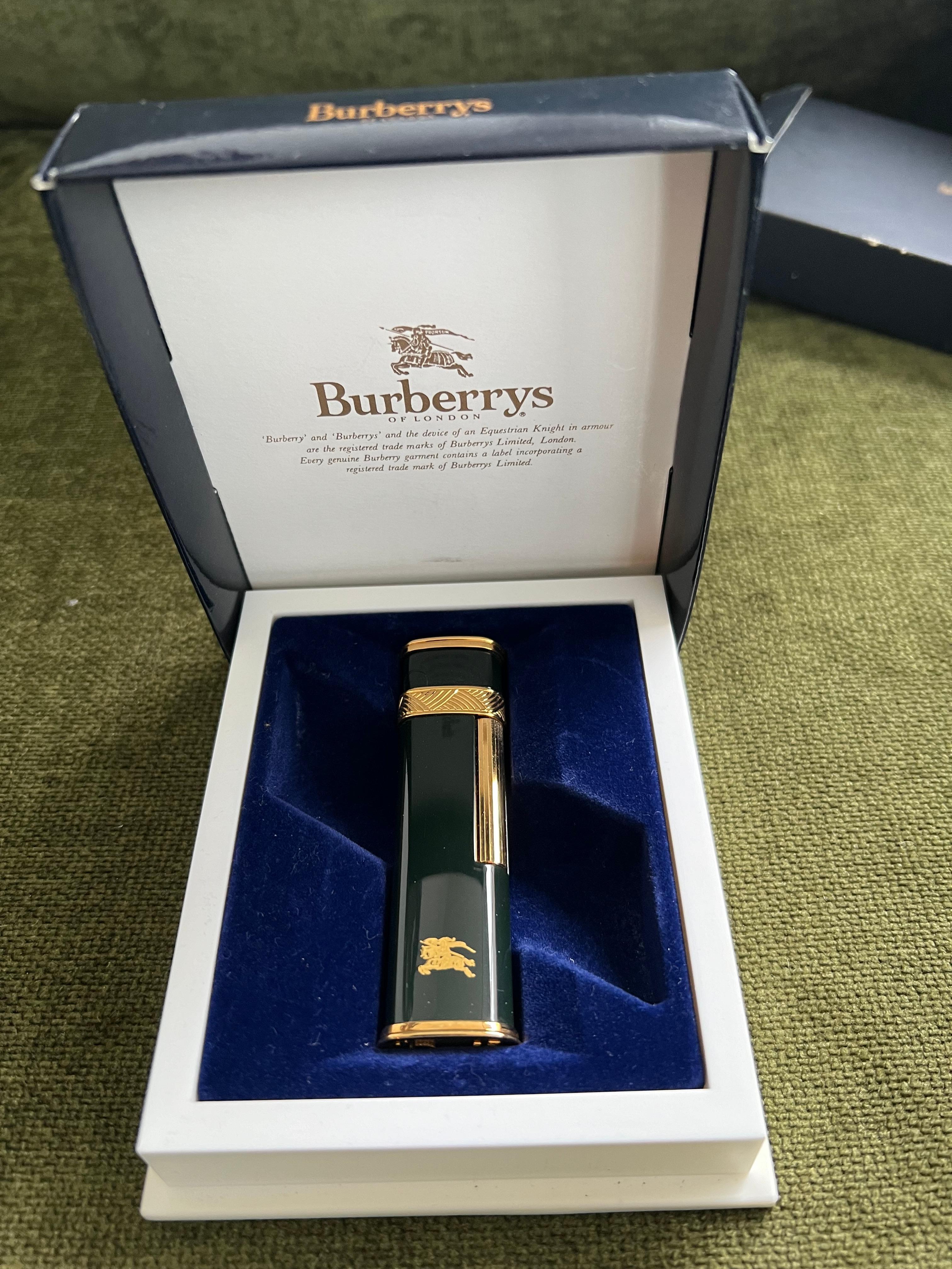 Boutons de manchette Vintage Burberry, 4 pièces dans leur étui d'origine, 