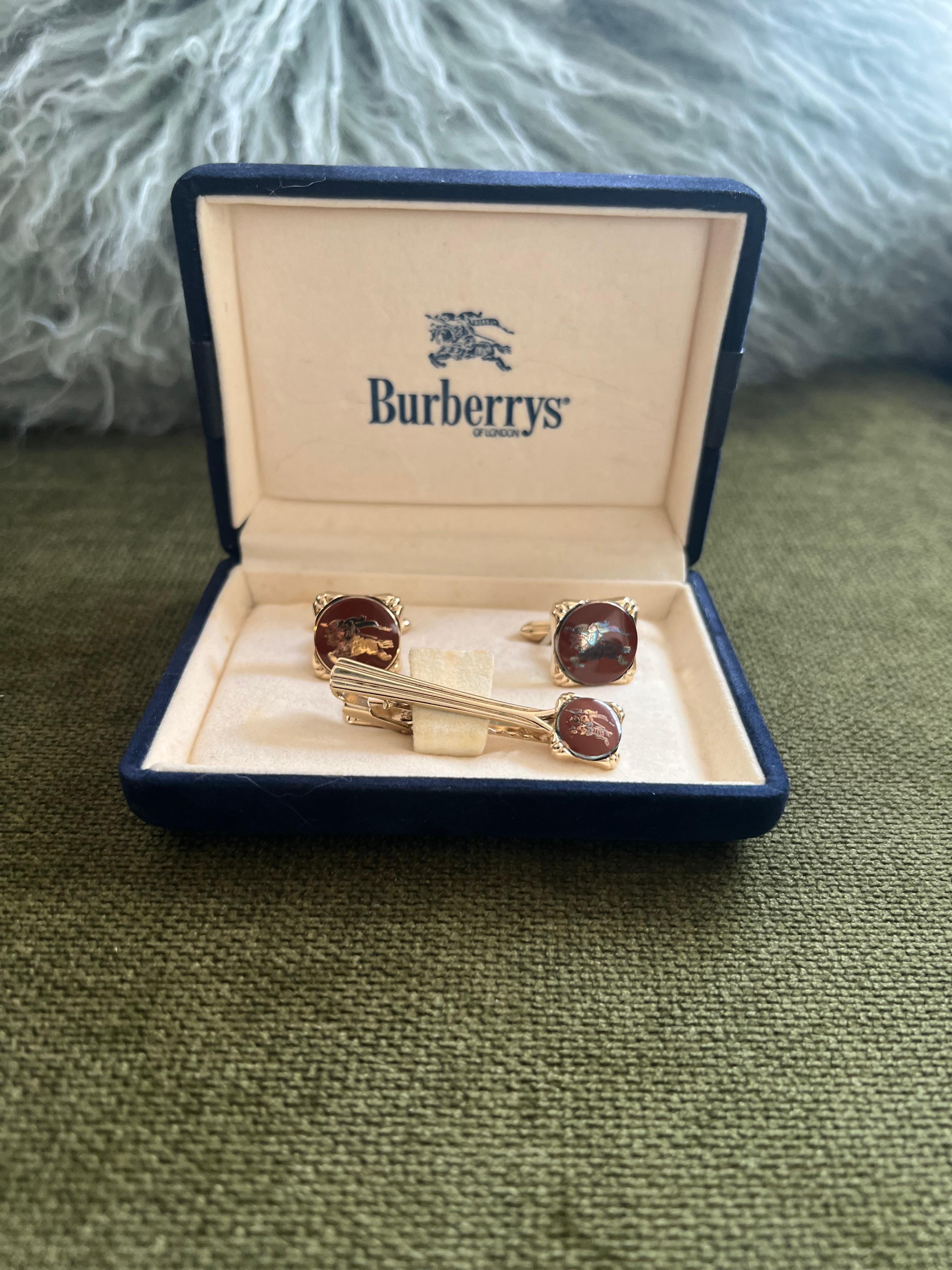 Vintage Burberry Gold Platte & Rot Lack Manschettenknöpfe & Krawattenklammer 