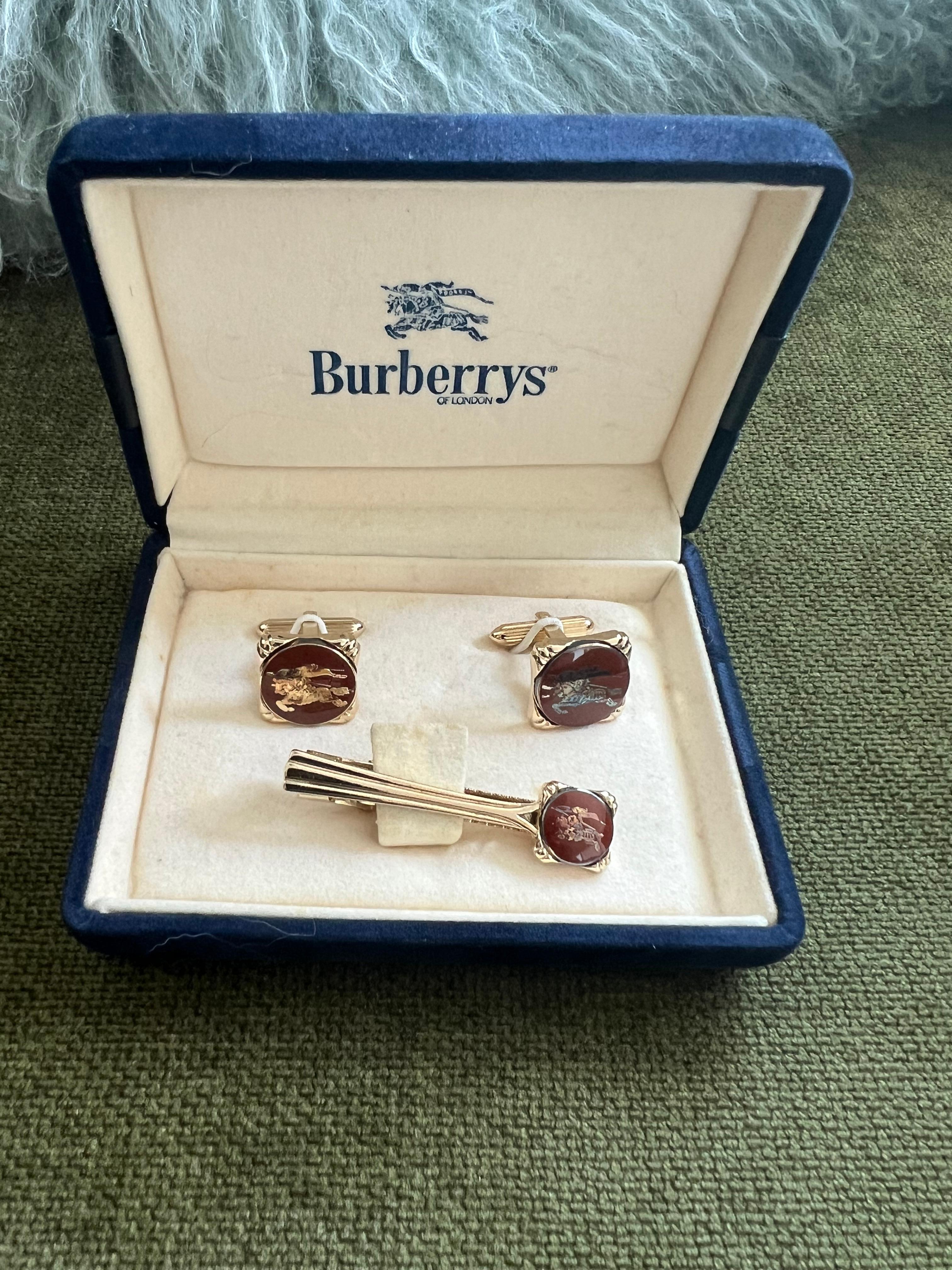 Vintage Burberry Gold Platte & Rot Lack Manschettenknöpfe & Krawattenklammer 