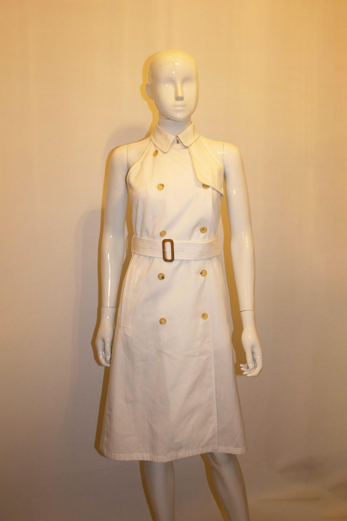 Vestito Vintage Burberry con collo a farfalla in vendita 1