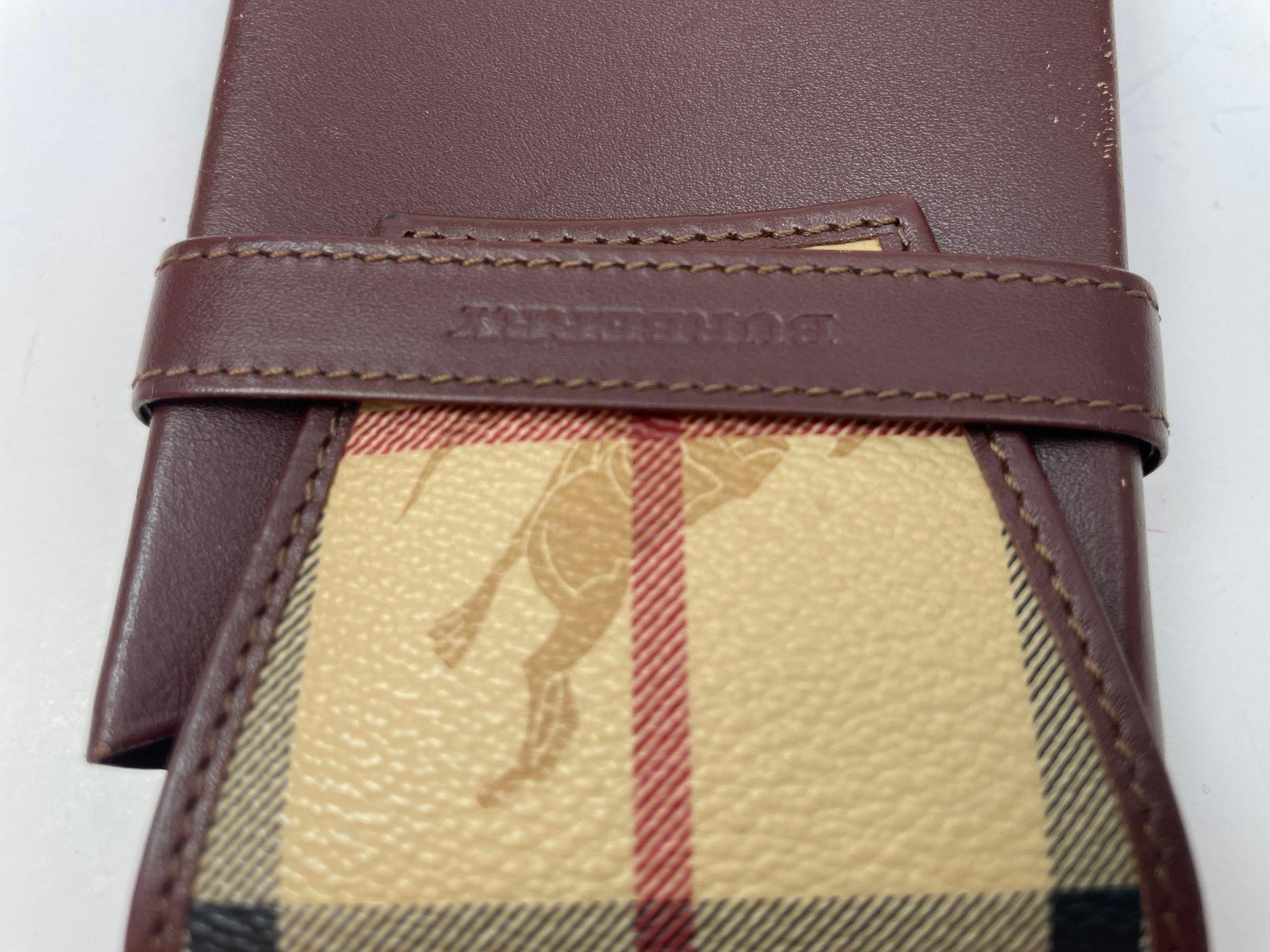 Vintage Burberry Leather Plaid Case or Wallet For Sale 2