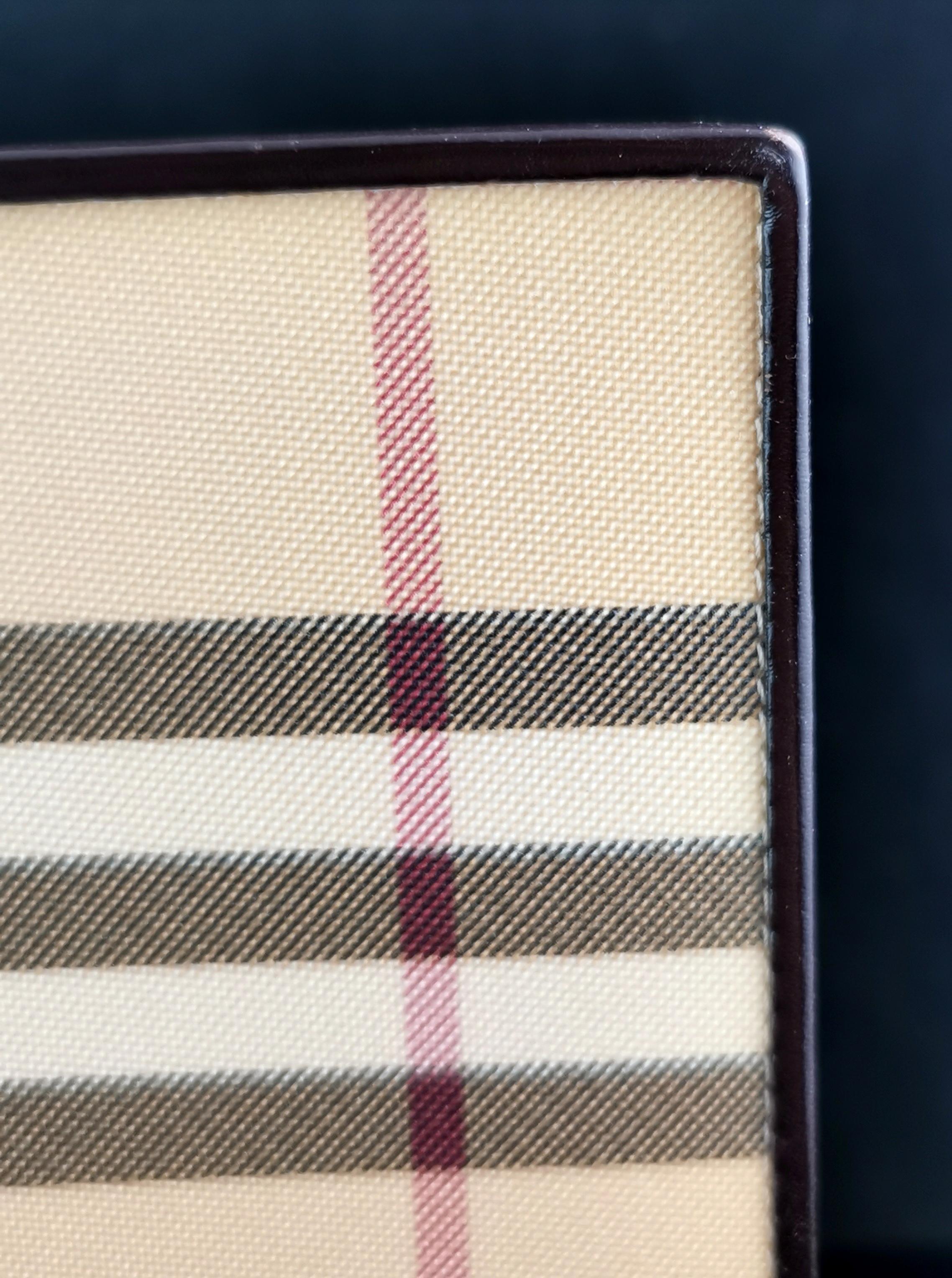 Vintage Burberry London notebook cover  In Fair Condition For Sale In NEWARK, GB