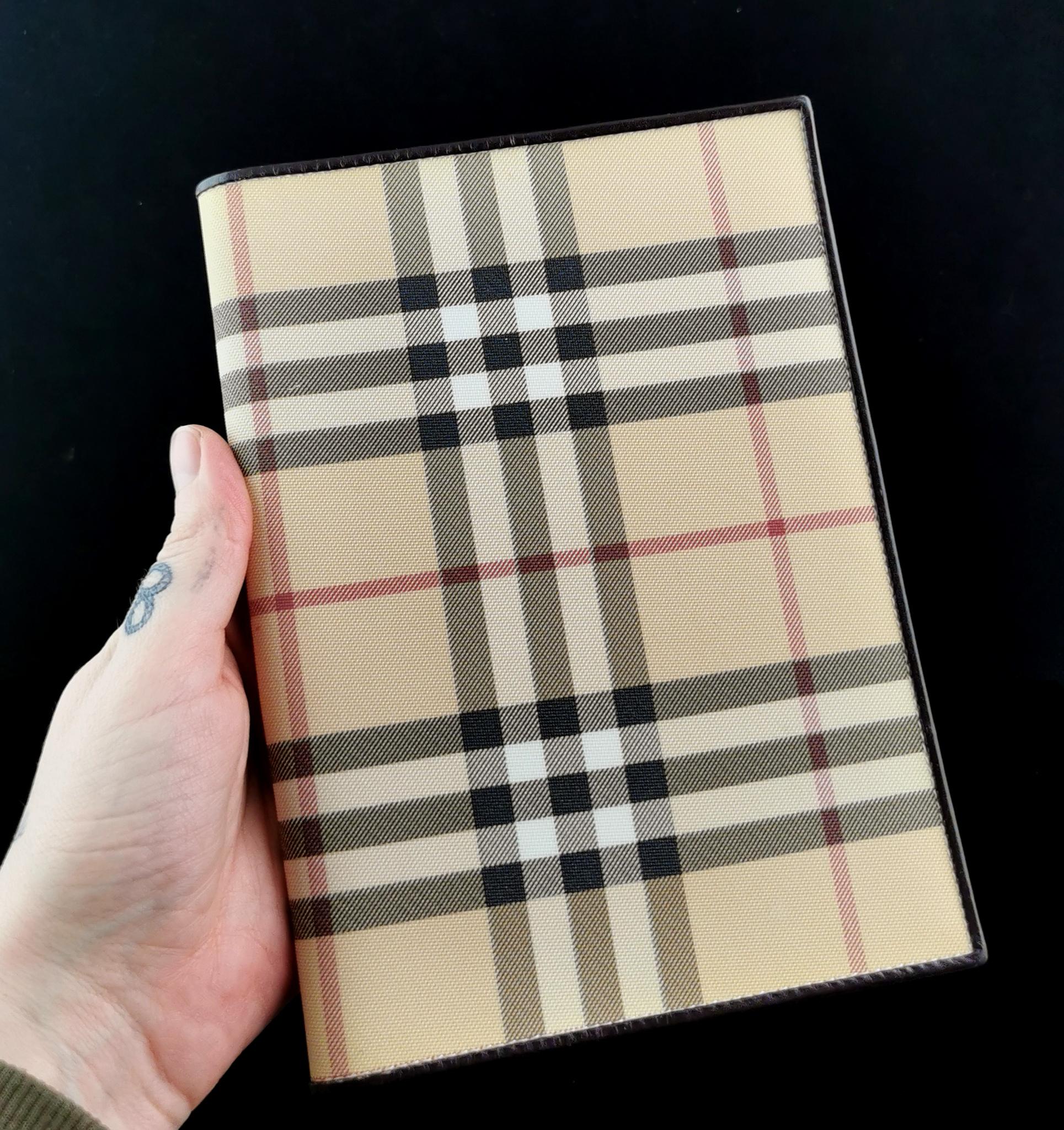 Women's or Men's Vintage Burberry London notebook cover  For Sale