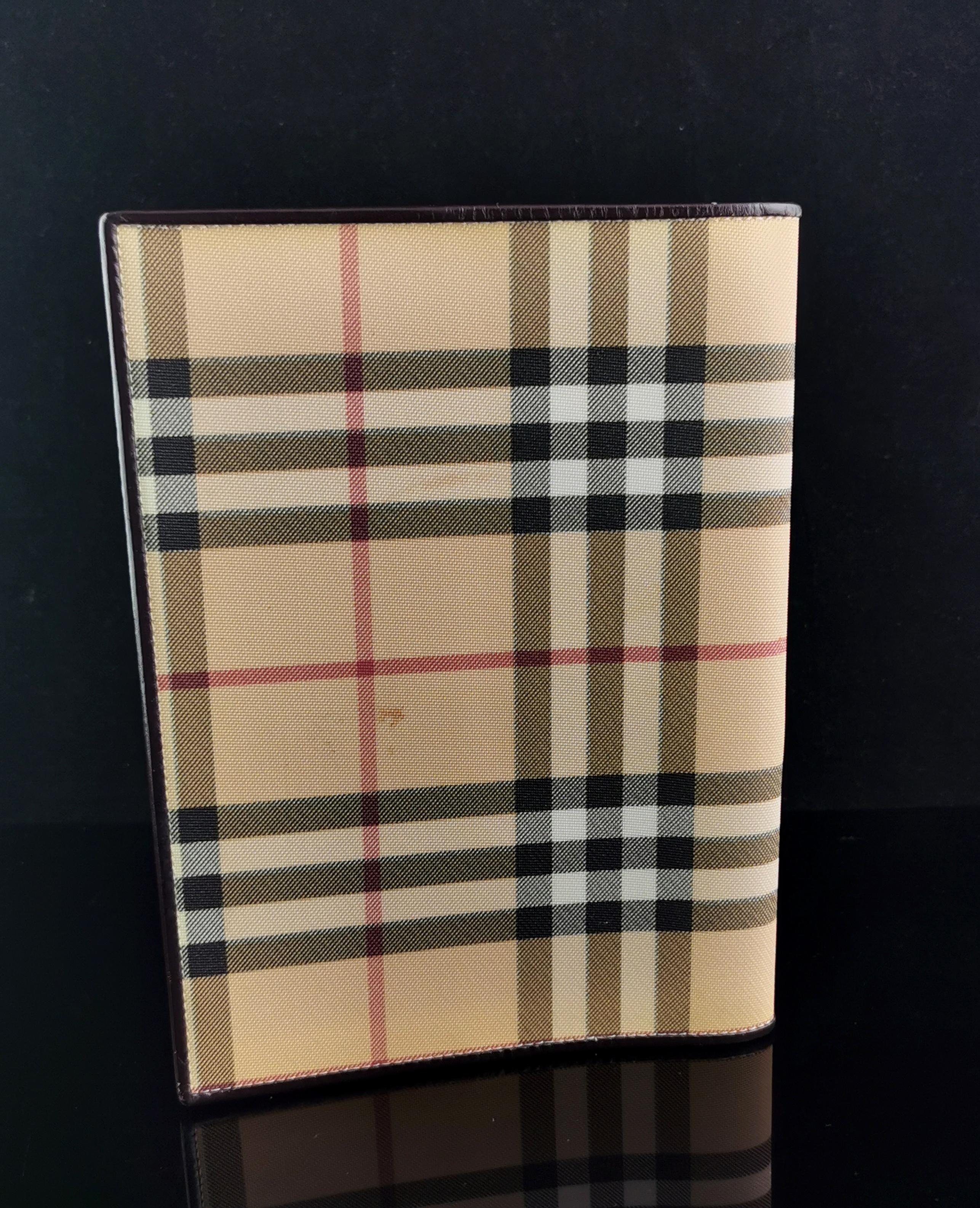 Vintage Burberry London notebook cover  For Sale 1