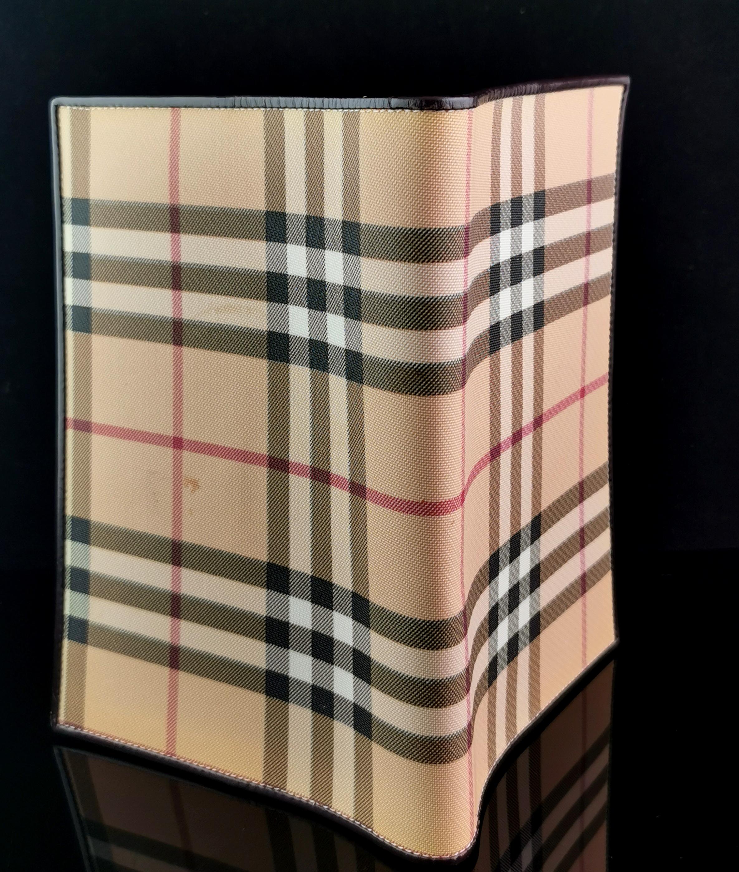 Vintage Burberry London notebook cover  For Sale 2