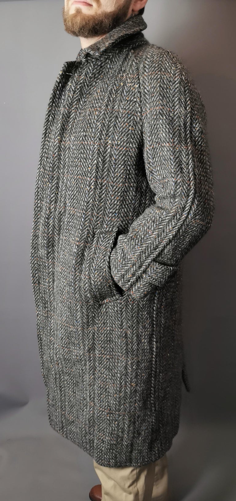 Irischer Tweed-Mantel von Burberry für Herren bei 1stDibs