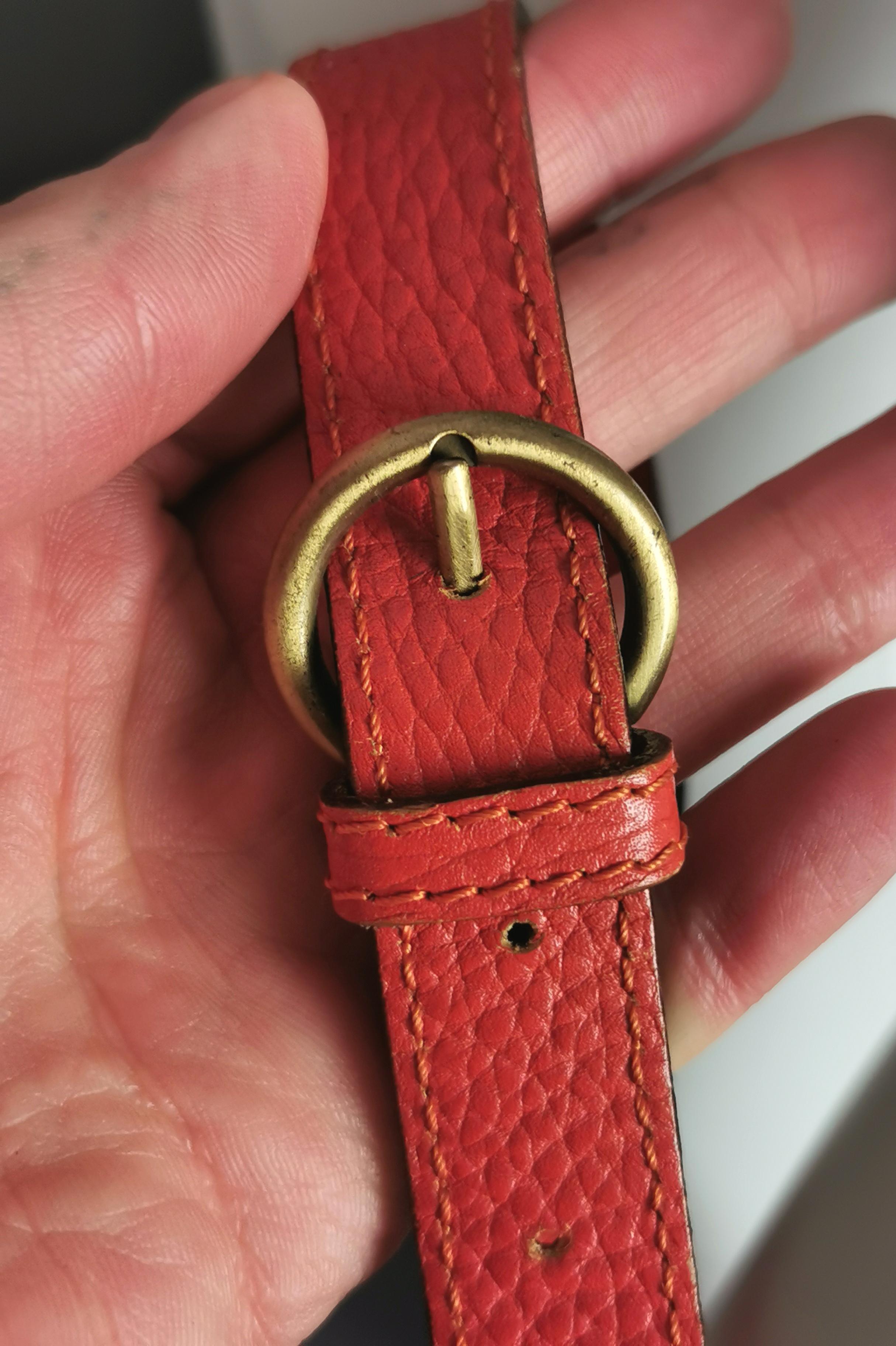 Vintage Burberry orange pebble leather Crossbody bag, shoulder bag, D ring  For Sale 4