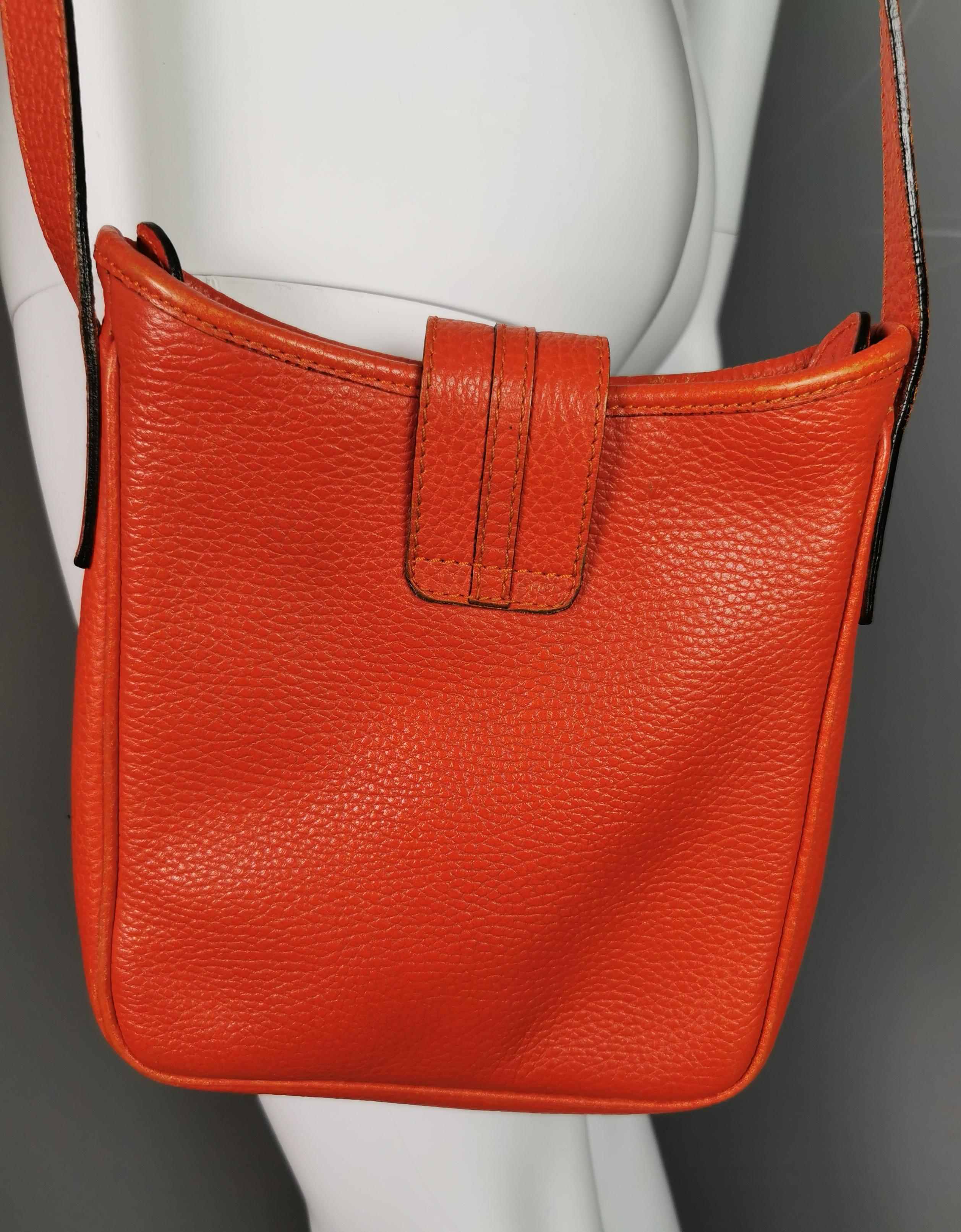 Vintage Burberry orange pebble leather Crossbody bag, shoulder bag, D ring  For Sale 5