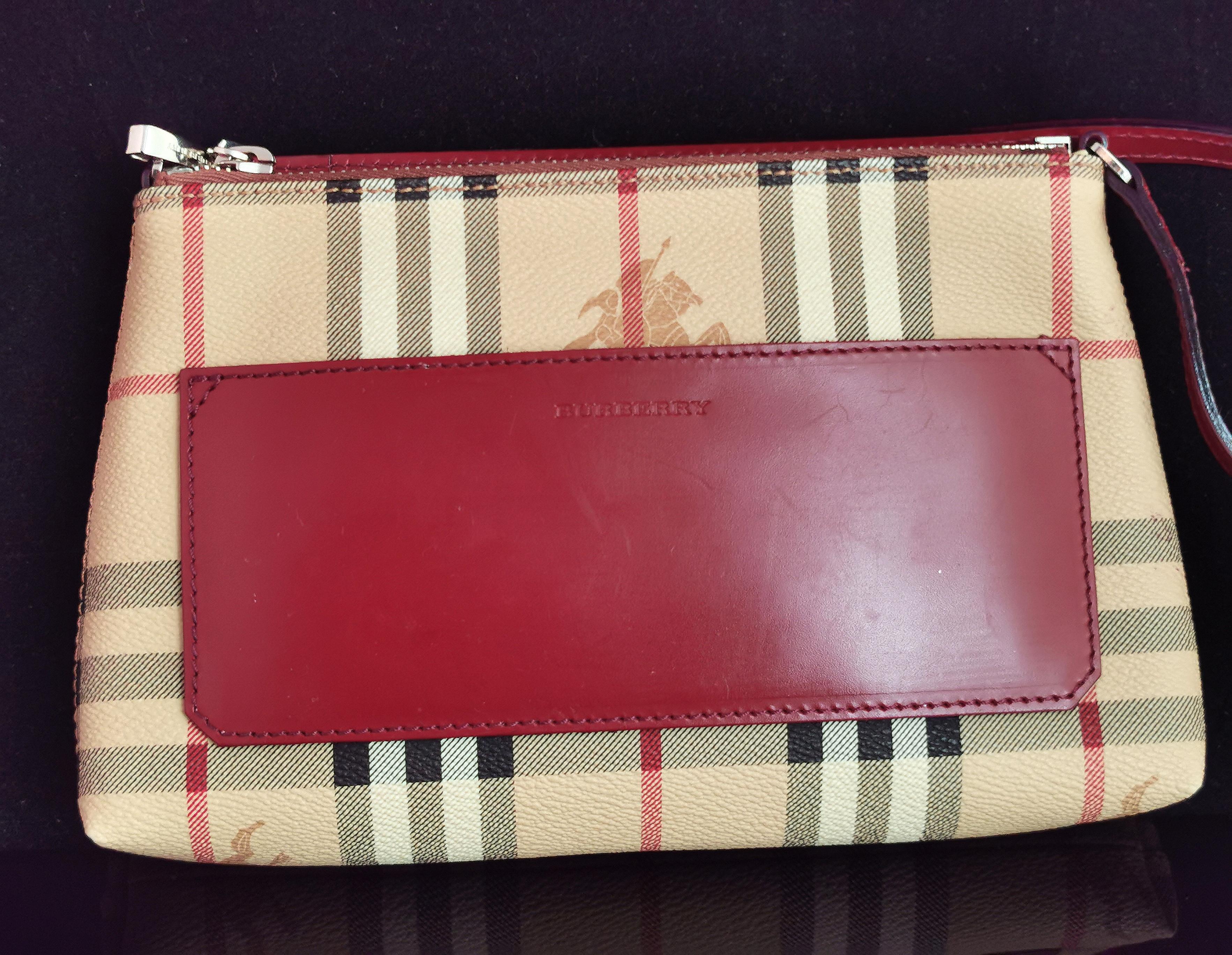 burberry haymarket pochette