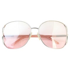 Lunettes de soleil Burberry vintage, rose poudré, dans leur étui