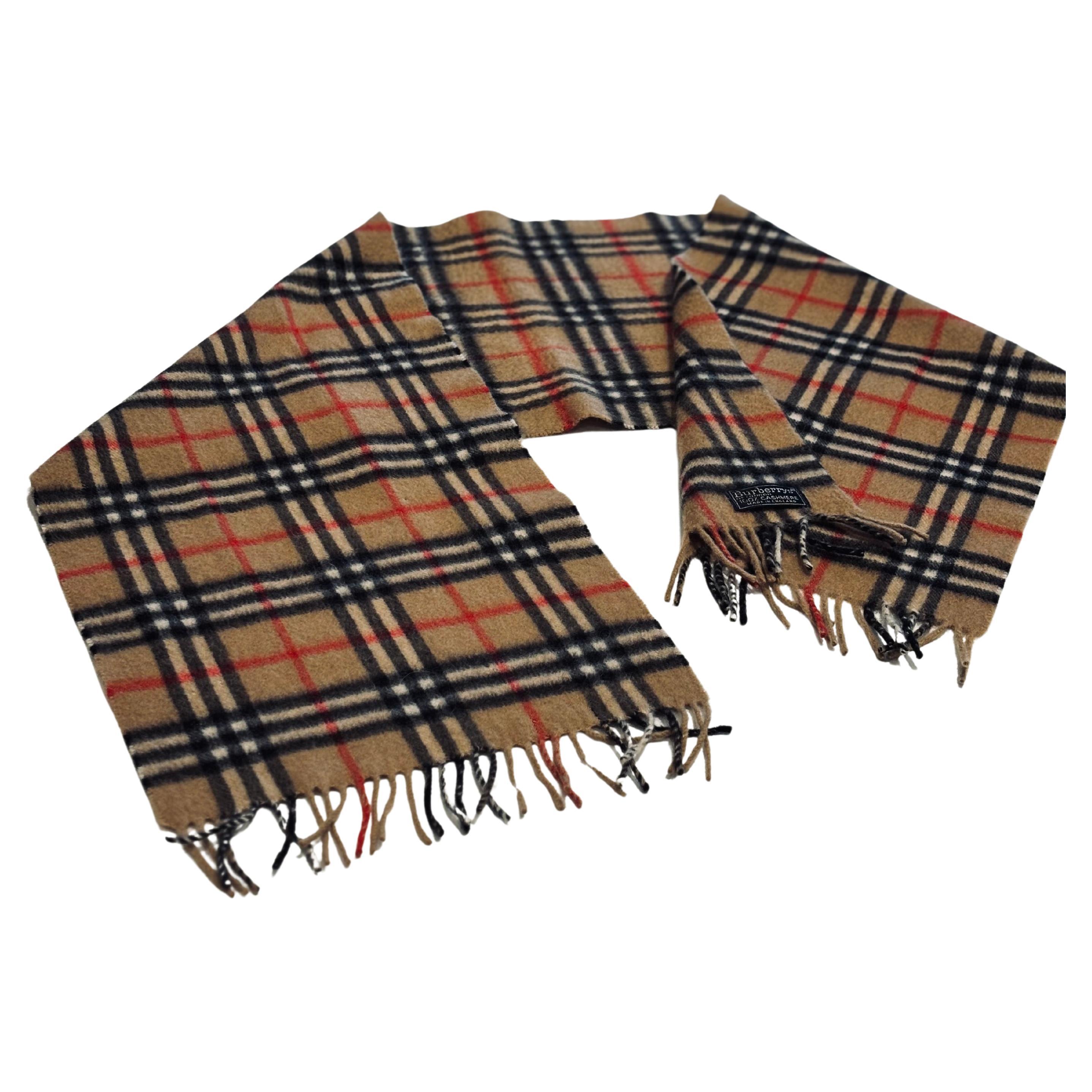 Bufanda vintage de cachemira Burberrys en venta