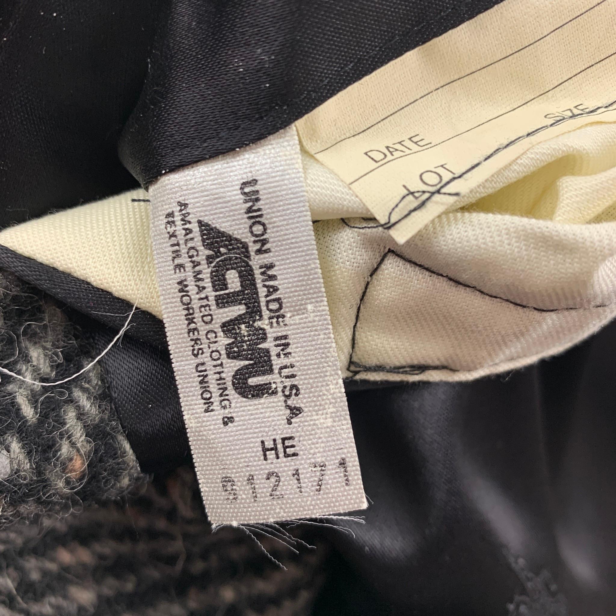 Vintage BURBERRYS for BARNEY'S NEW YORK Size XL Grey Black Herringbone Wool Coat 2