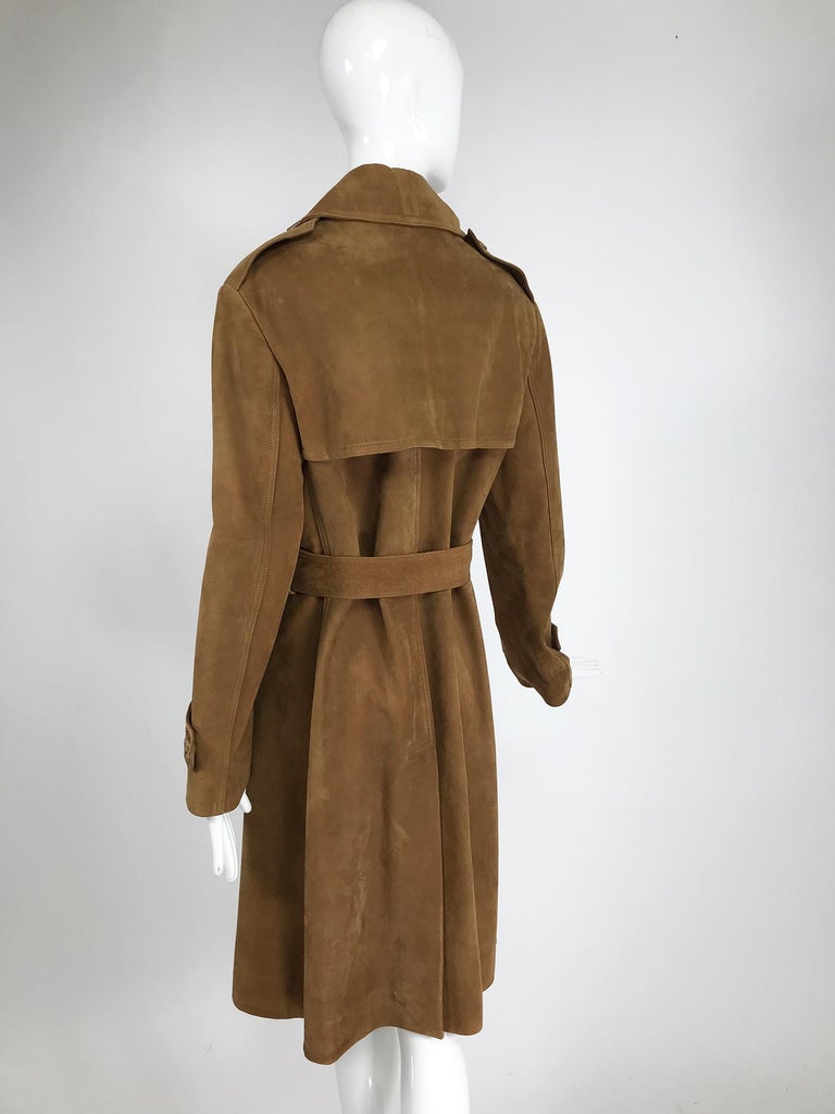Vintage Burberrys' Hoxton Tobacco Suede Trench Coat 1990s. For Sale at  1stDibs | vintage suede trench coat
