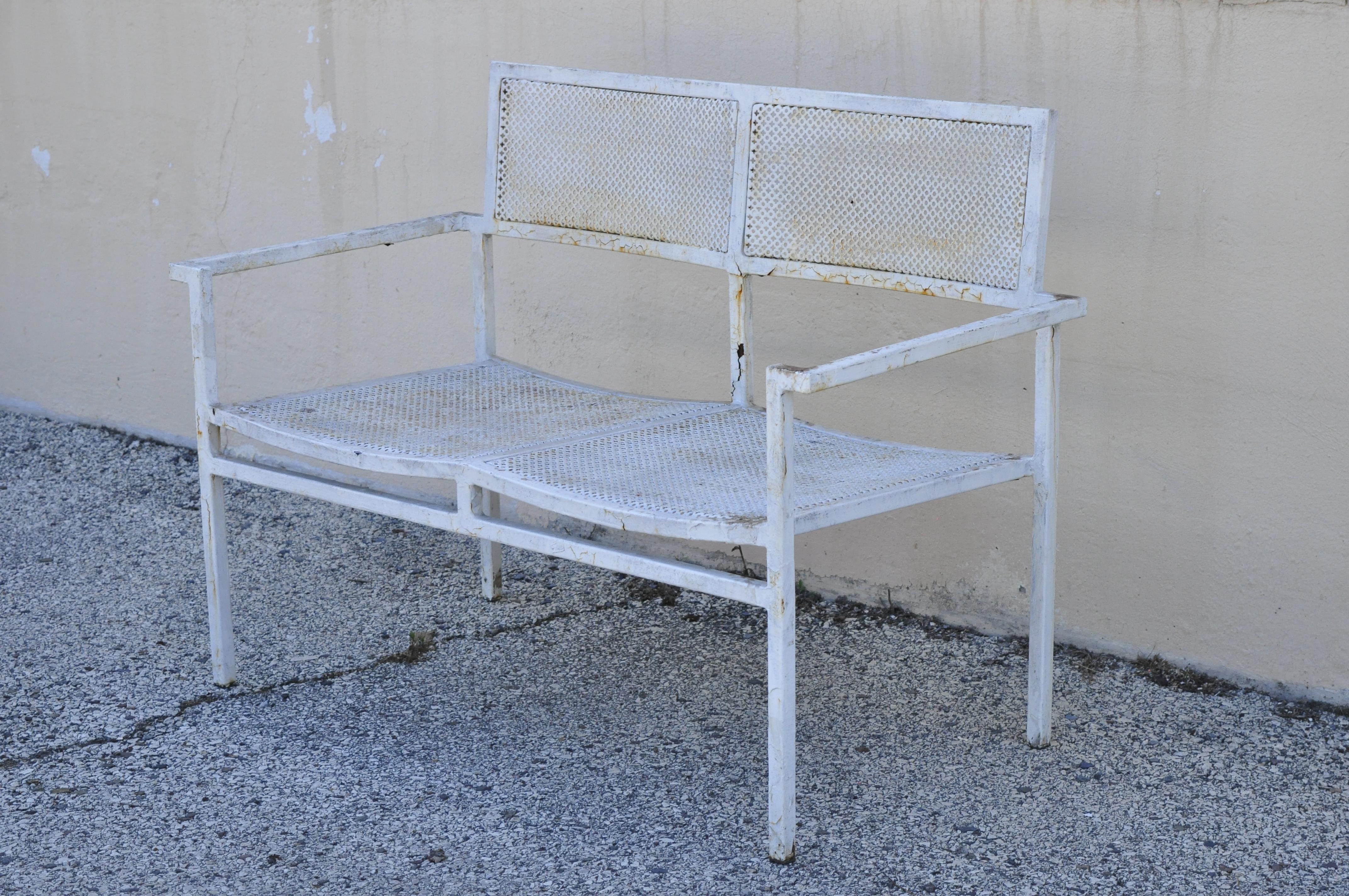 Anglais Vintage Burgess England Mid-Century Modern Iron Metal Patio Set Chairs Loveseat