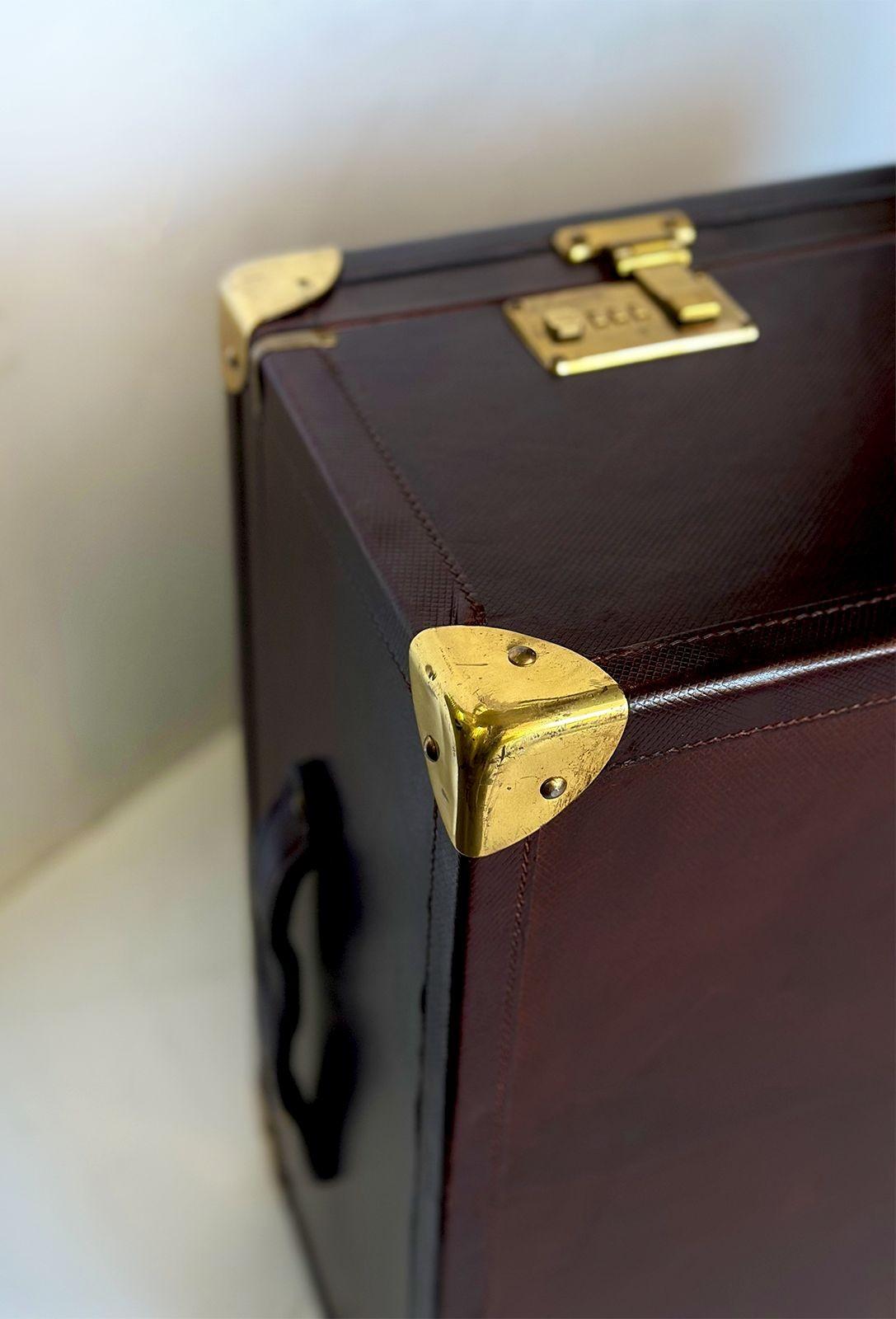 Vintage Burgundy Bottega Veneta Leather Suitcase In Good Condition For Sale In Los Angeles, CA