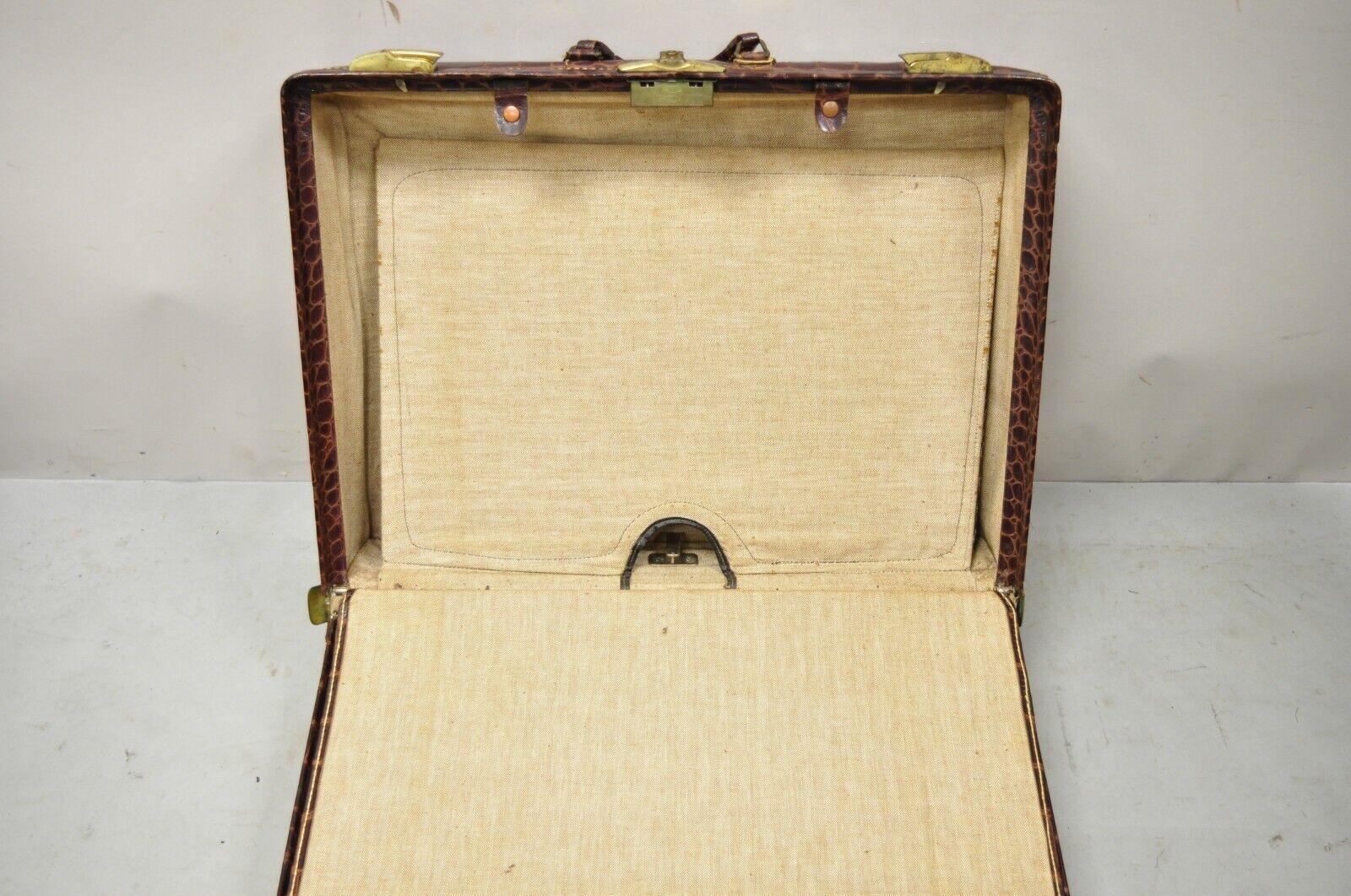 Vintage Burgundy Leather Alligator Embossed Large Suitcase Luggage Bag 2