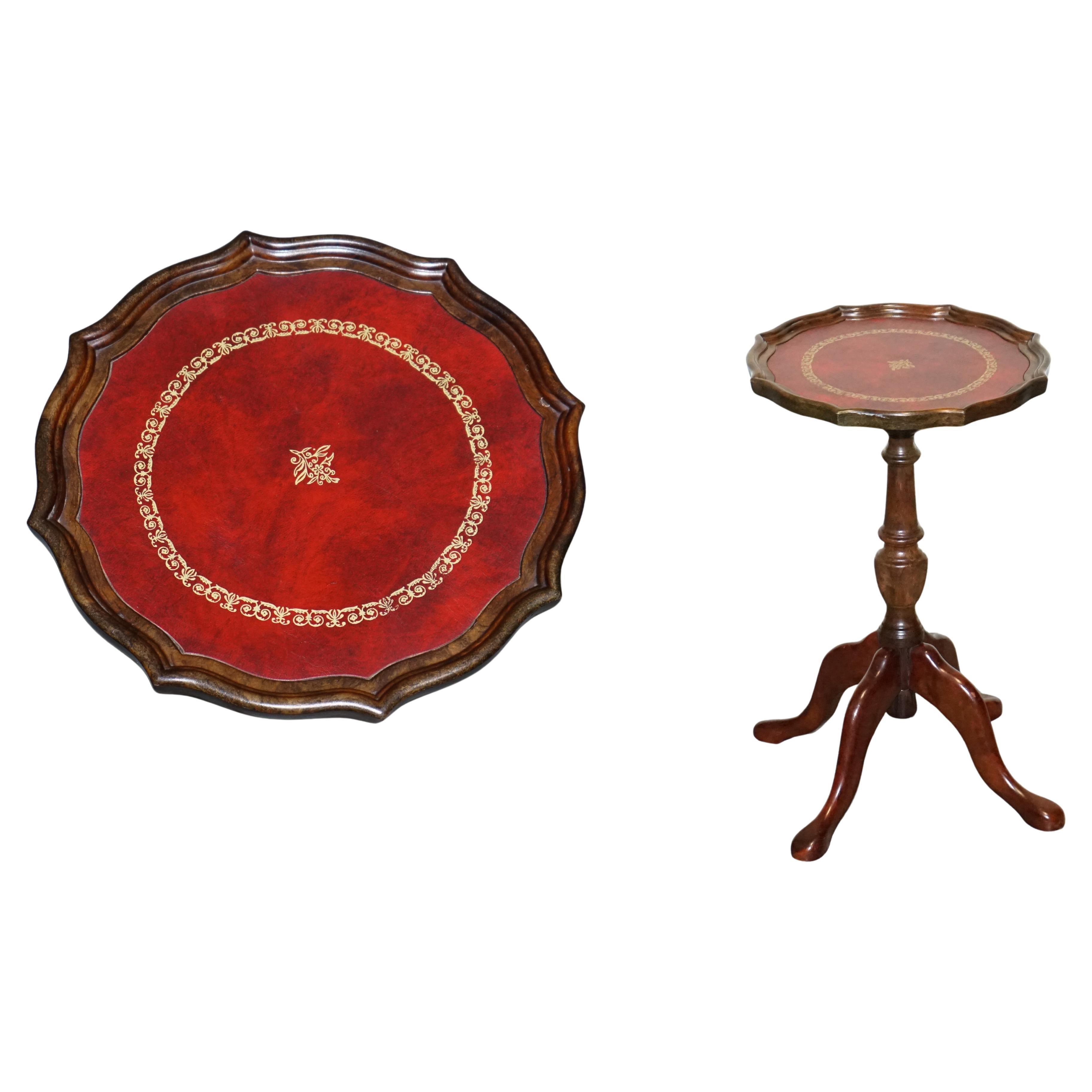 VINTAGE BURGUNDY LEATHER GOLD EMBOSSED SIDE END WINE LAMP OCCASiONAL TABLE