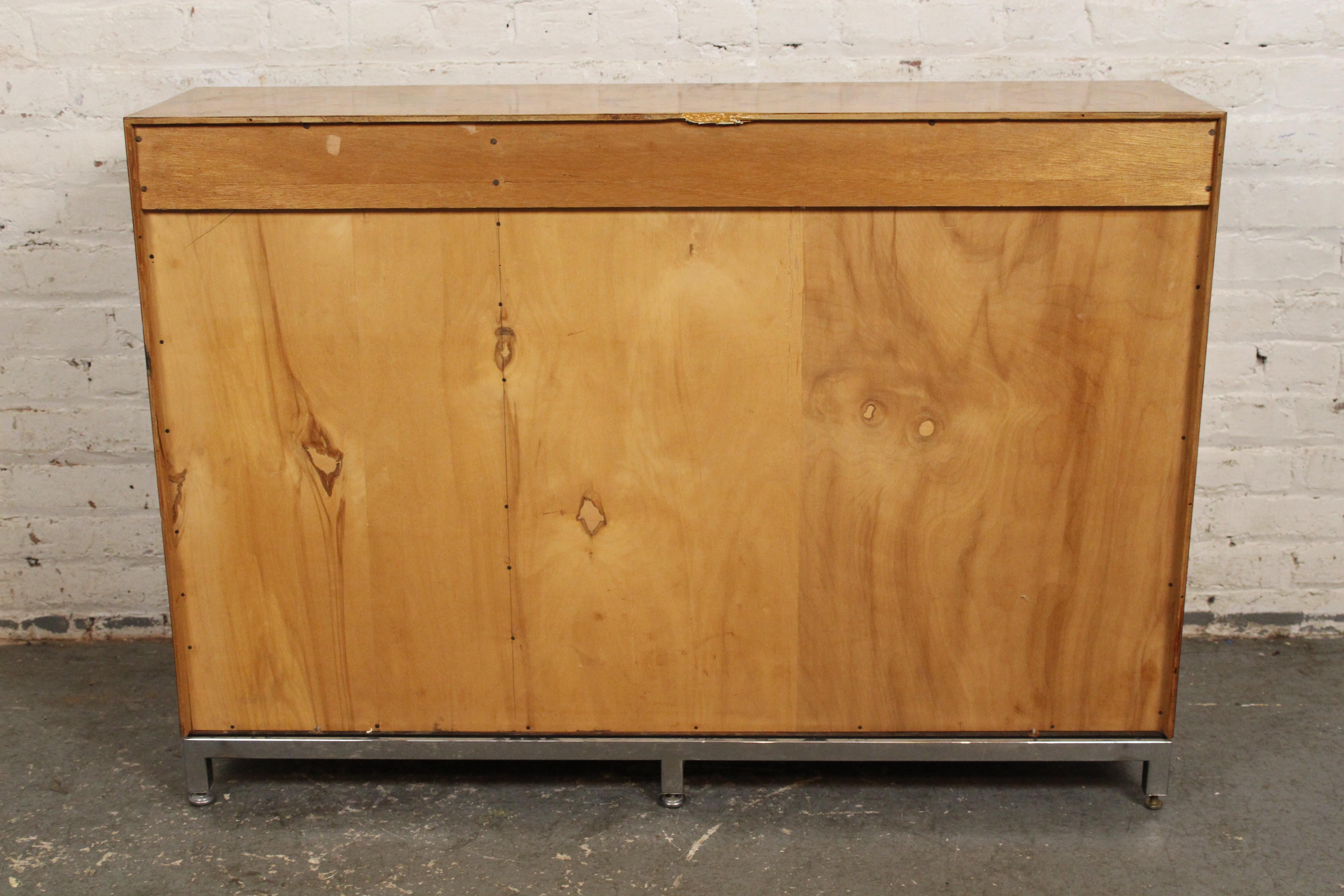 Hallenschrank aus Wurzelholz + Chrom nach Milo Baughman, Vintage (amerikanisch) im Angebot