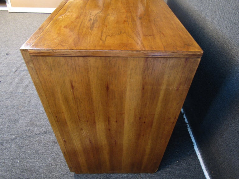Vintage Burl Credenza in the style of Milo Baughman For Sale 11