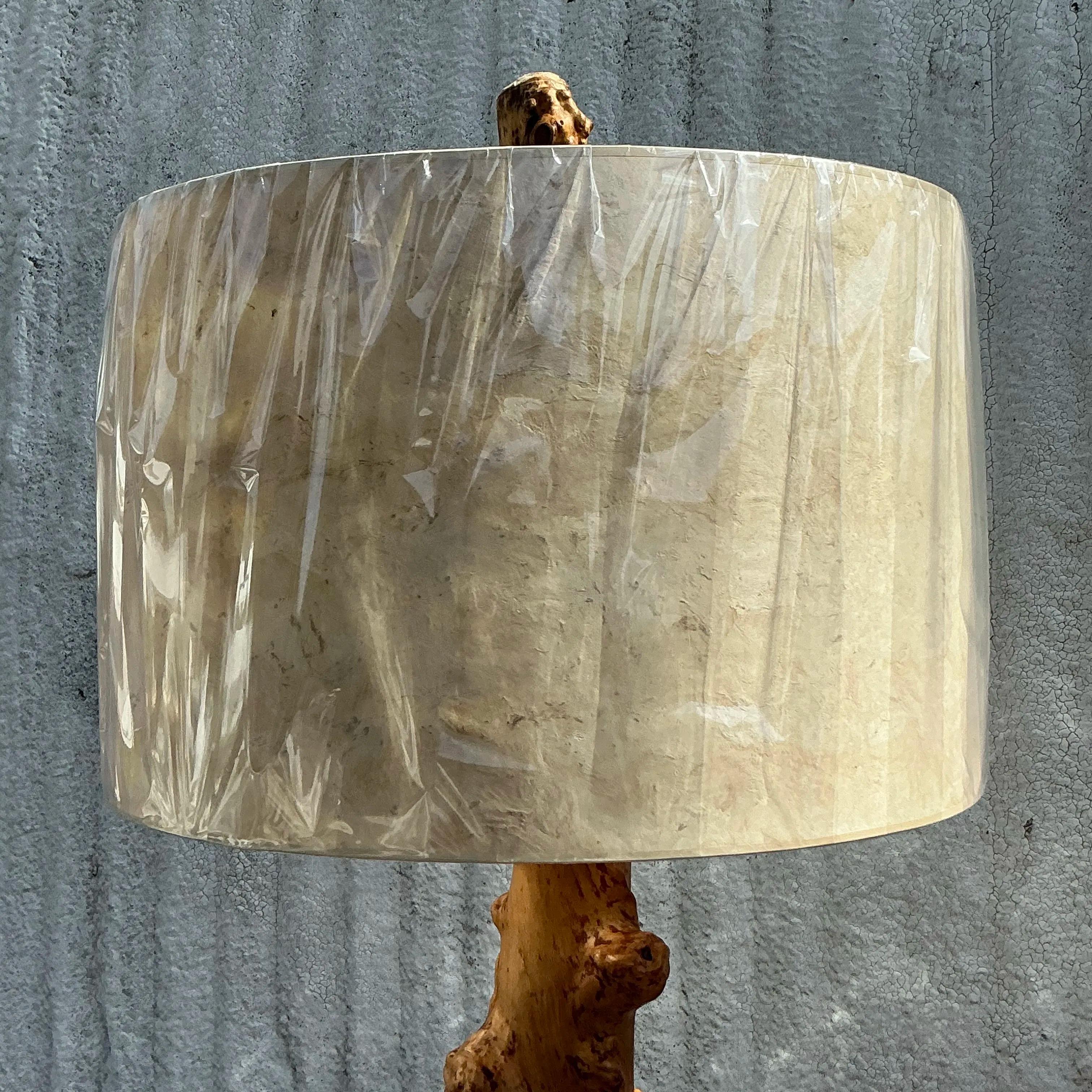 Vintage Burl Knot Table Lamp With Coordinating Wood Shade In Good Condition For Sale In West Palm Beach, FL