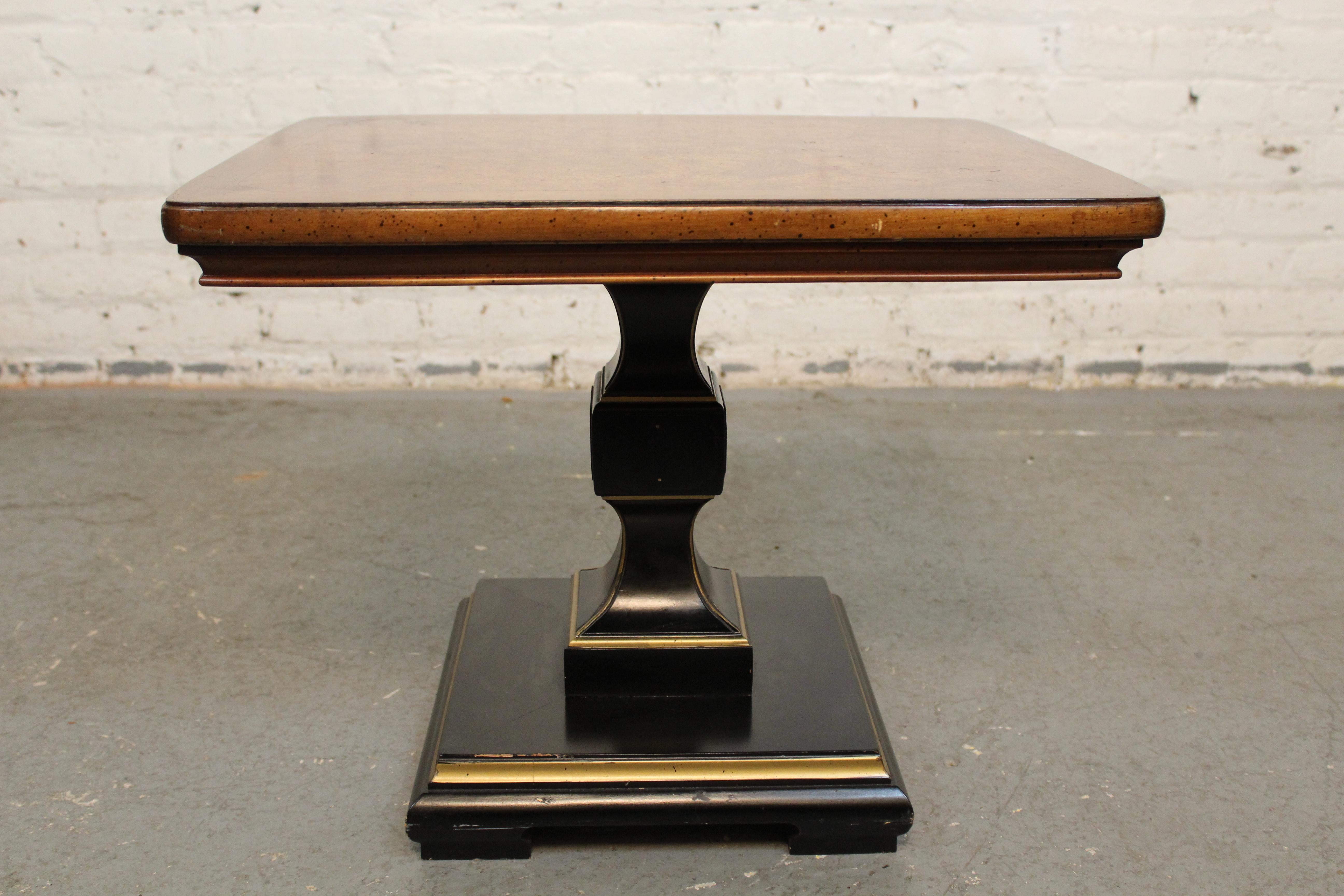Tables vintage de style Hollywood Regency dorées en vente 5