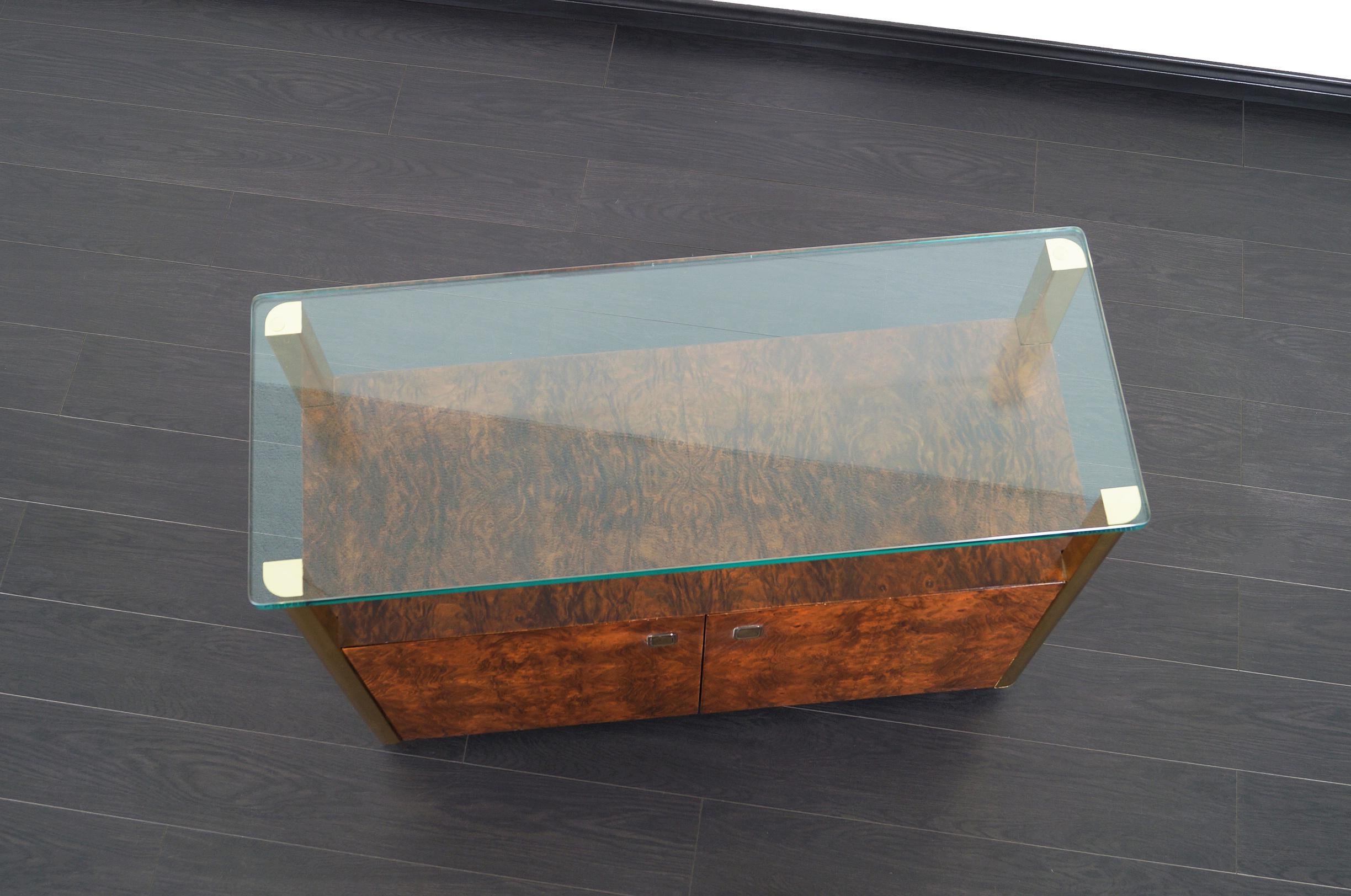 Vintage Burl Wood and Brass Bar Cart by Century Furniture In Good Condition In North Hollywood, CA