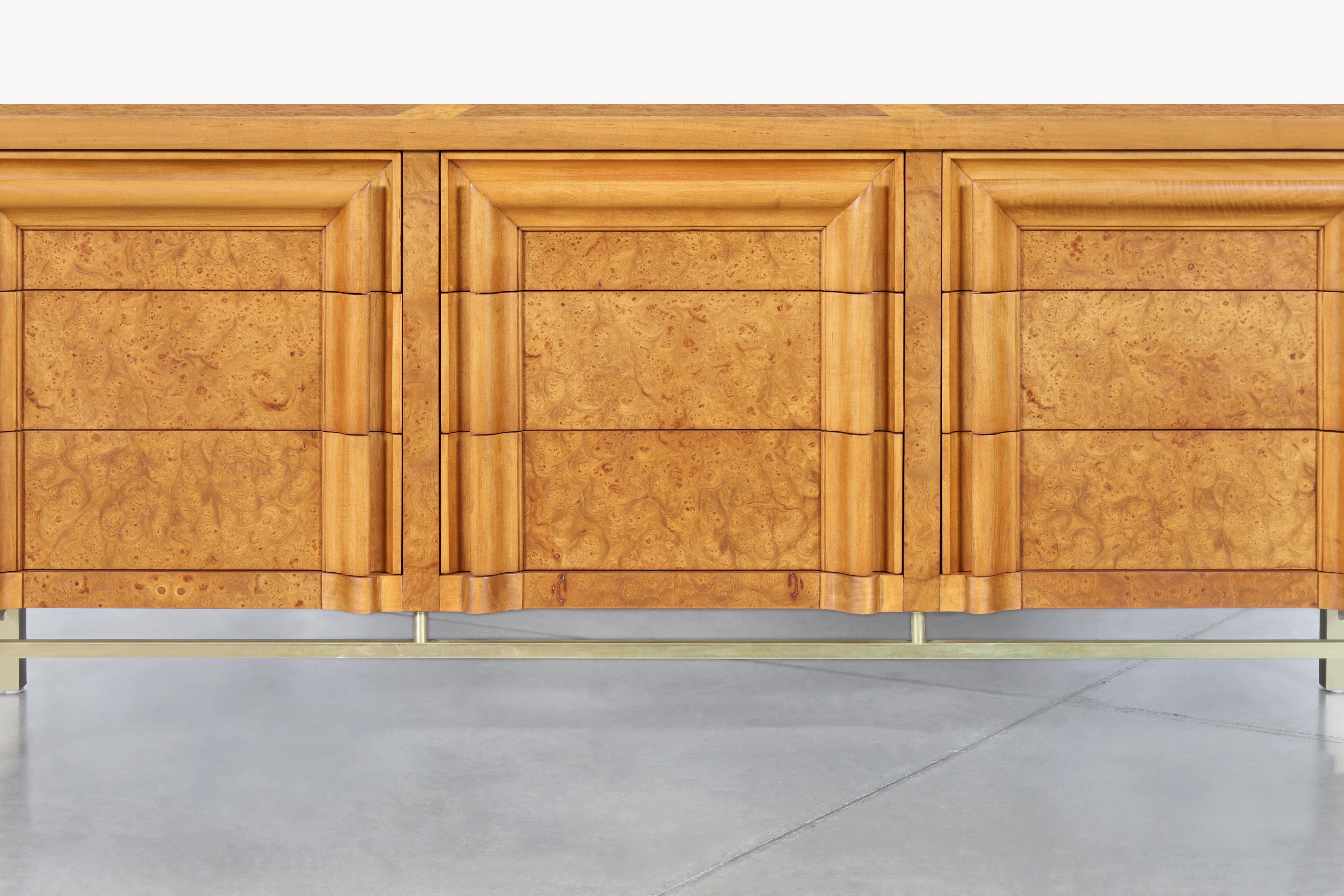 Comò d'epoca in legno di radica e ottone di J.L.A. Metz in vendita 4