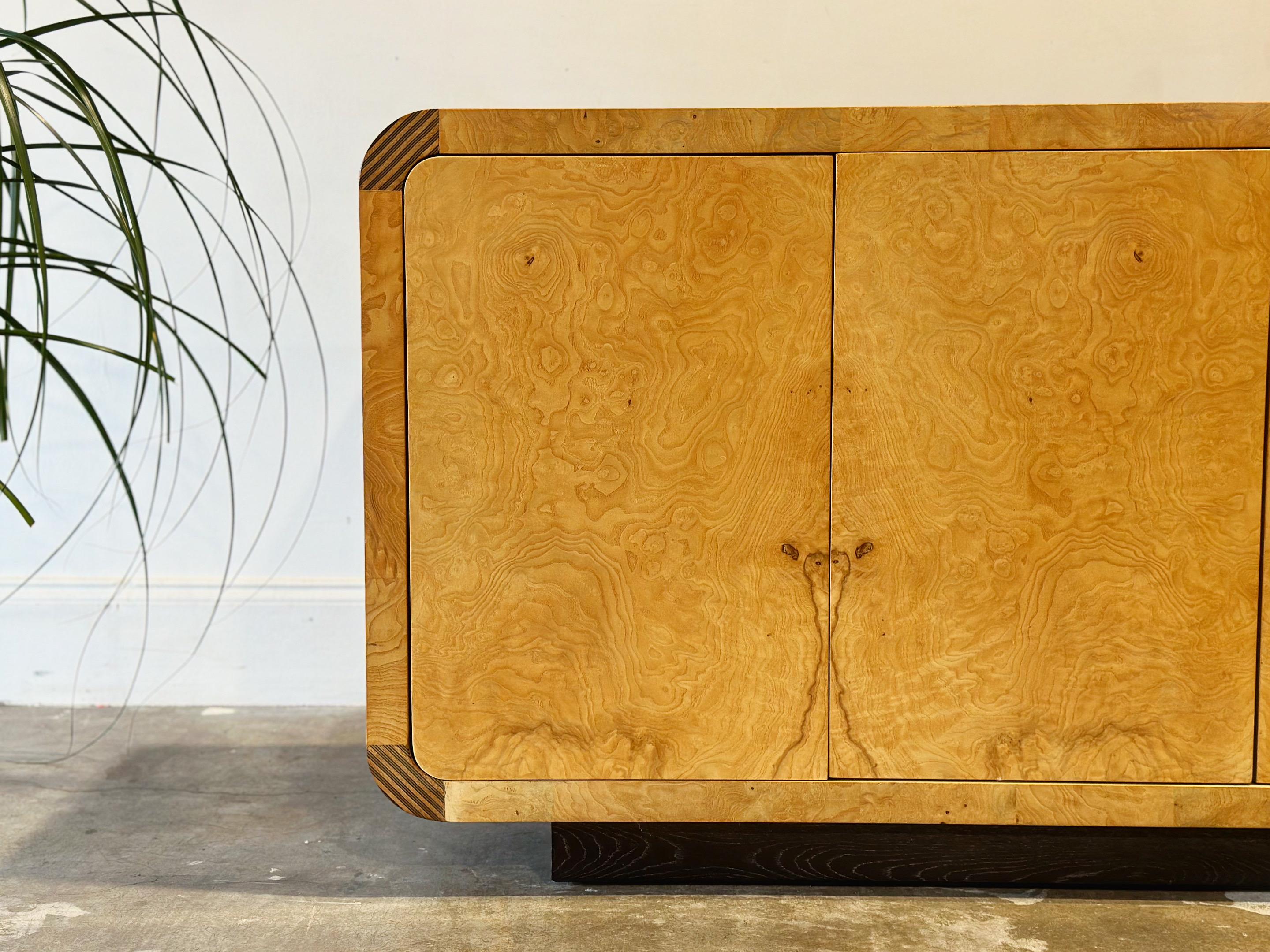 Vintage Burl Wood Credenza - Henredon Scene Two - Organic Modern Cabinet In Good Condition In Decatur, GA