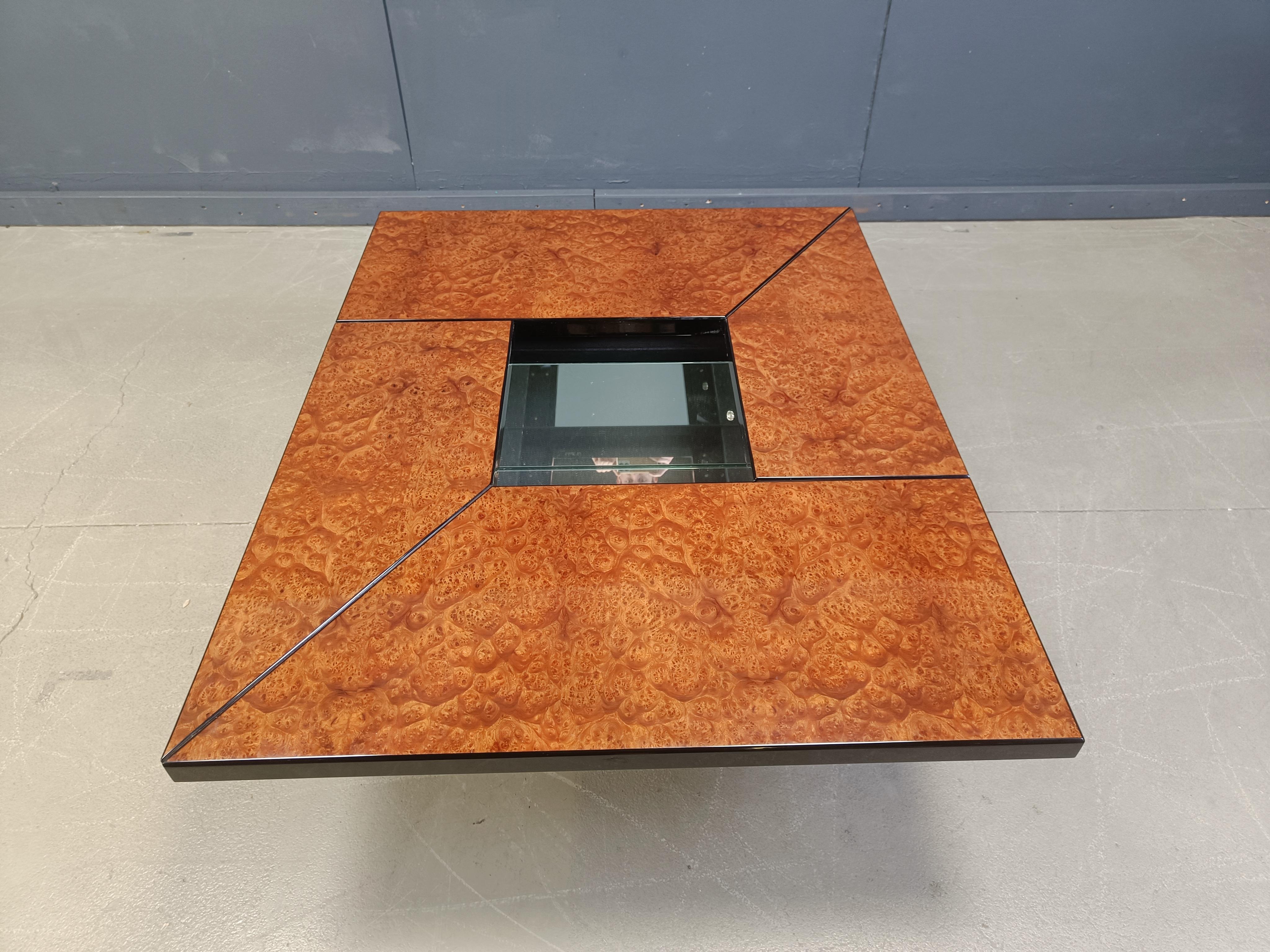 Fin du 20e siècle Table basse de bar cachée en bois de ronce vintage par Paul Michel, 1970 en vente