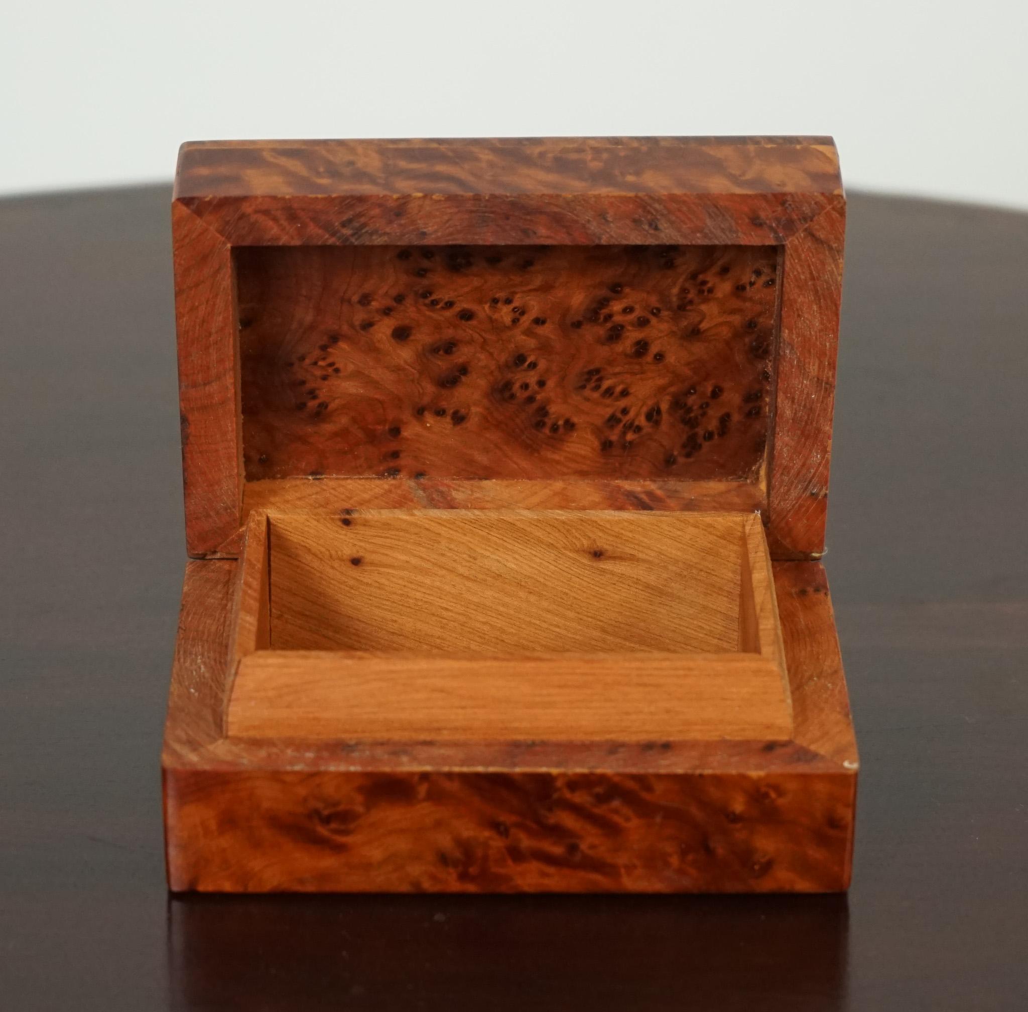 ViNTAGE BURL WOOD SMALL BOX FOR CARDS JEWELLERY For Sale 2