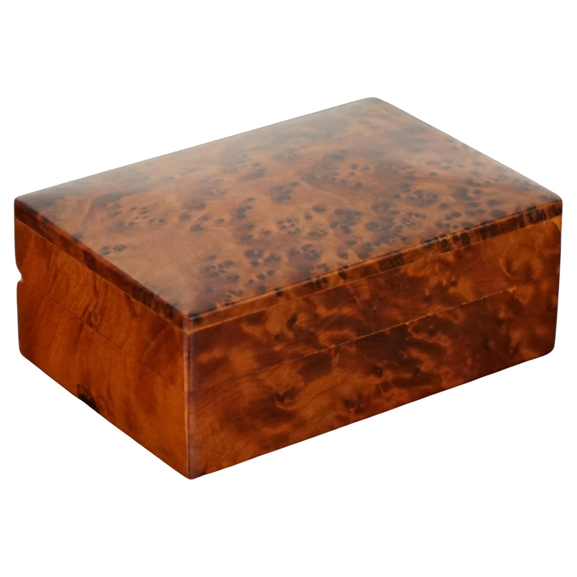 ViNTAGE BURL WOOD SMALL BOX FOR CARDS JEWELLERY