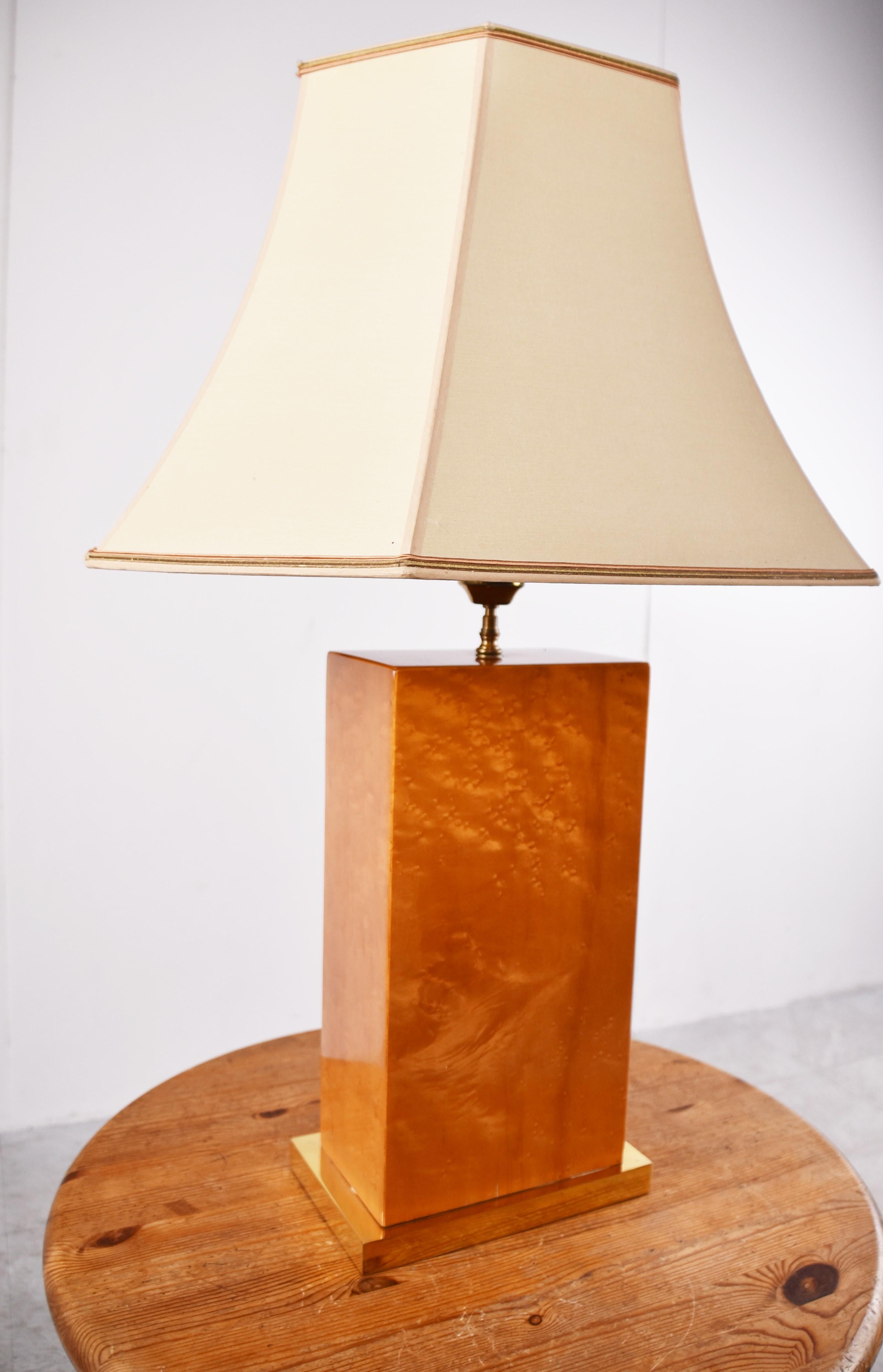 Lampe de table vintage en bois de ronce, 1970 Bon état - En vente à HEVERLEE, BE