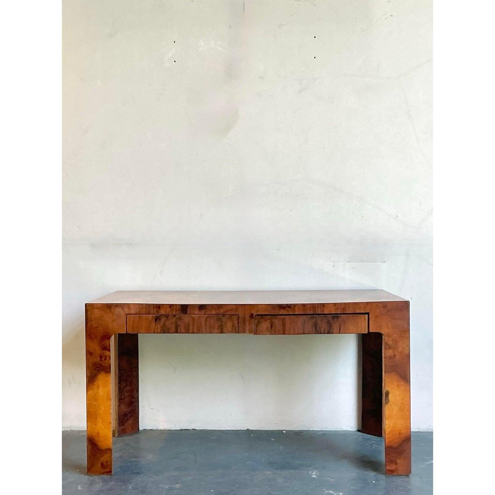Vintage Burl Wood Writing Desk In Good Condition For Sale In West Palm Beach, FL