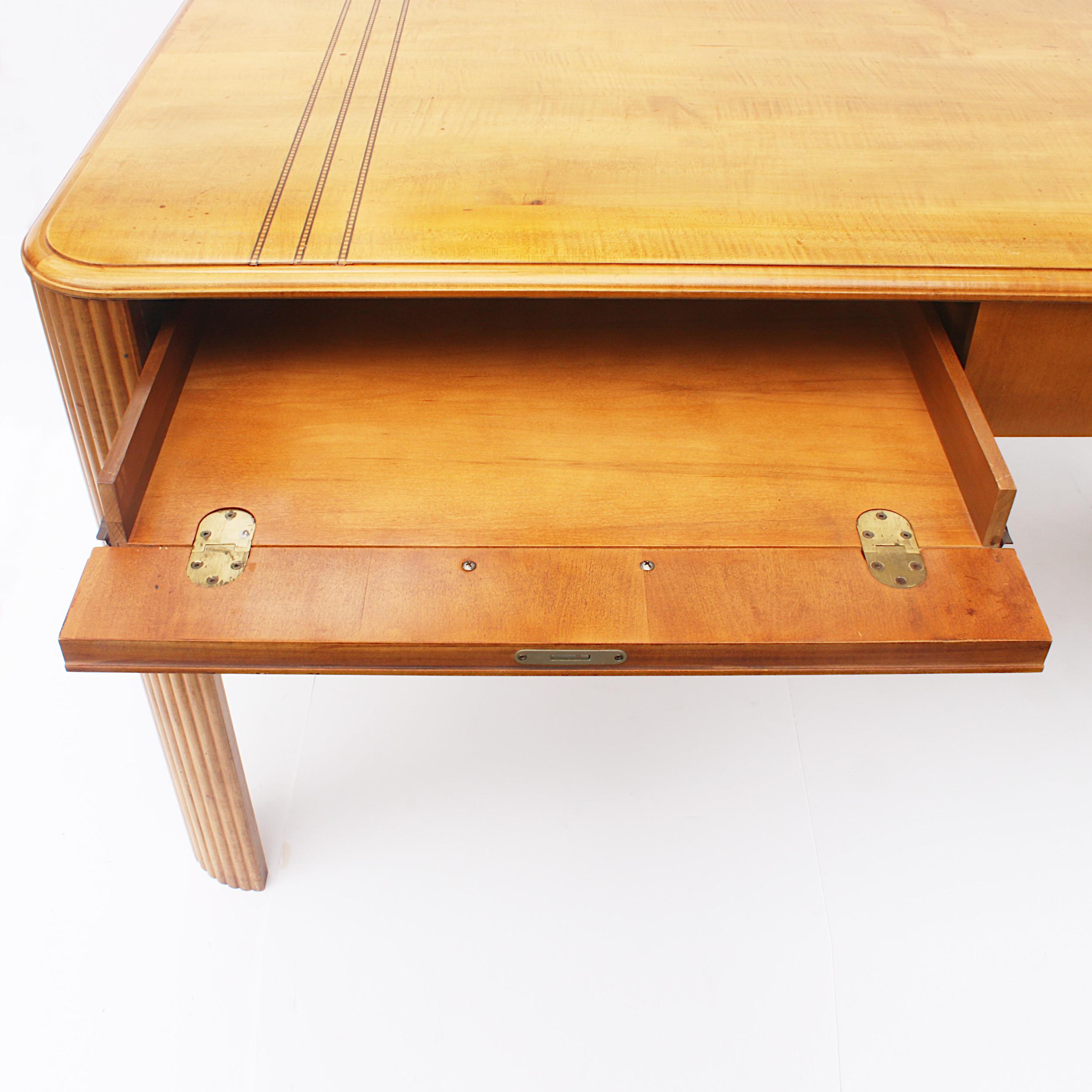 Vintage Burled Elm Art Deco Revival Writing Table Desk by Jim Peed for Romweber In Good Condition In Lafayette, IN