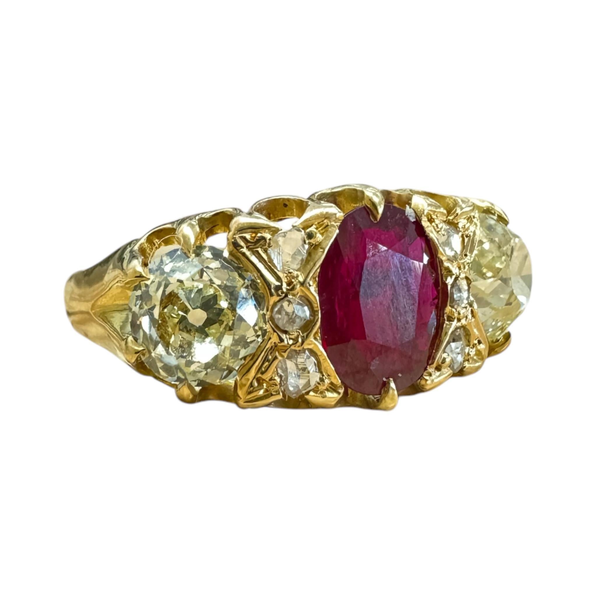 Anillo vintage de rubí de Birmania y diamantes Oro amarillo de 18 quilates Loto GIA en venta 1