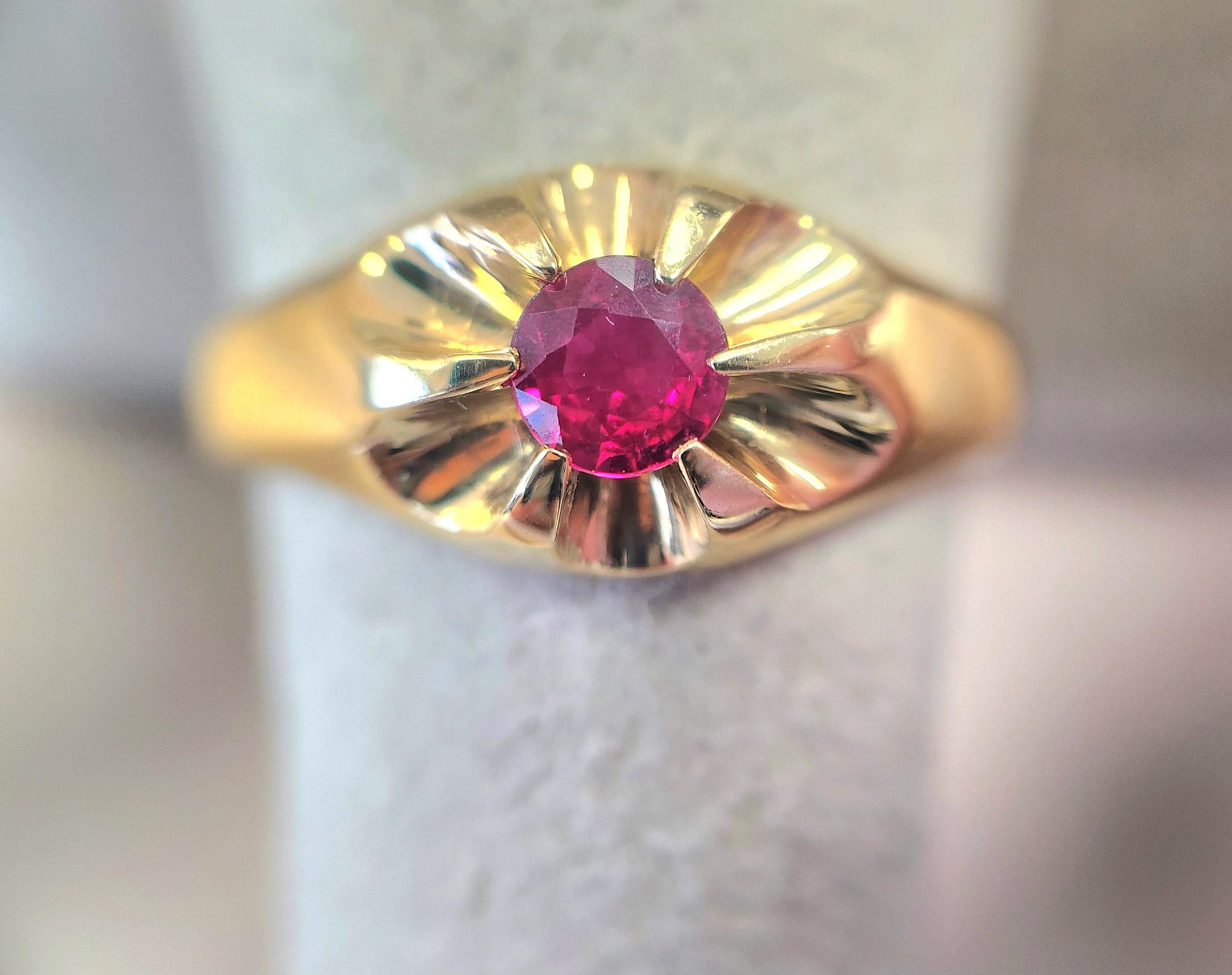 Men's Vintage Burma Ruby Gypsy Ring - Size 9.25 14K Yellow Gold For Sale