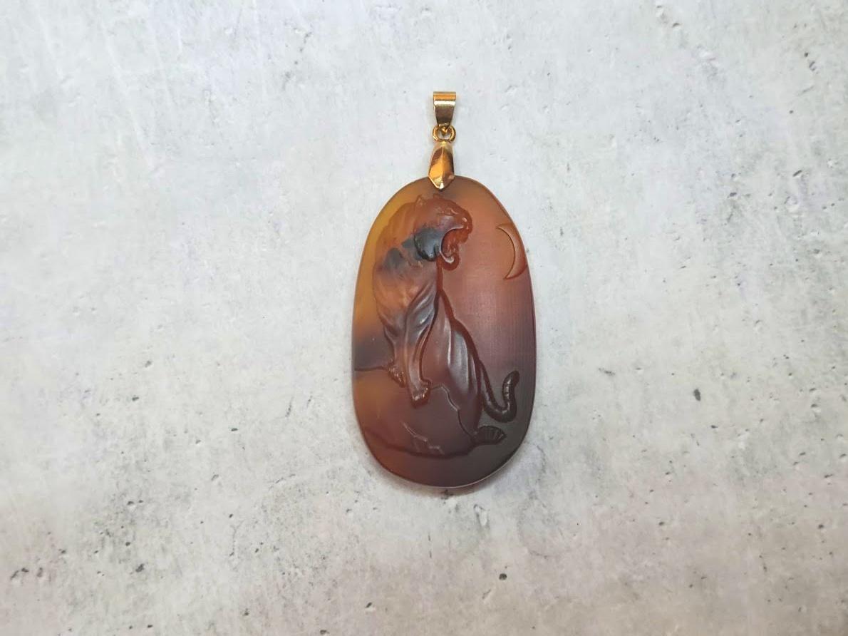 Vintage Burmese Amber Tiger Pendant For Sale at 1stDibs | james avery ...
