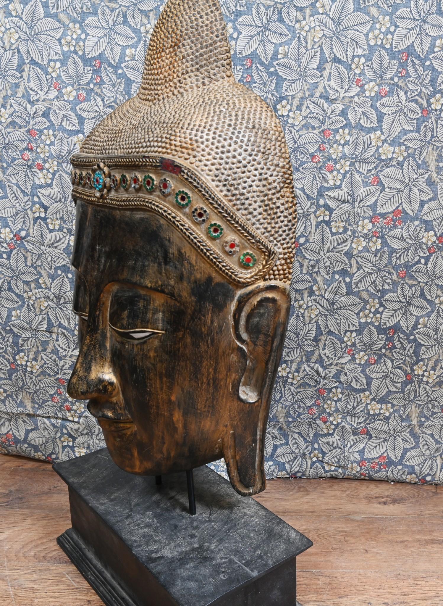 Busto de Buda birmano Vintage Máscara budista Namaste 1930 en Bueno estado para la venta en Potters Bar, GB