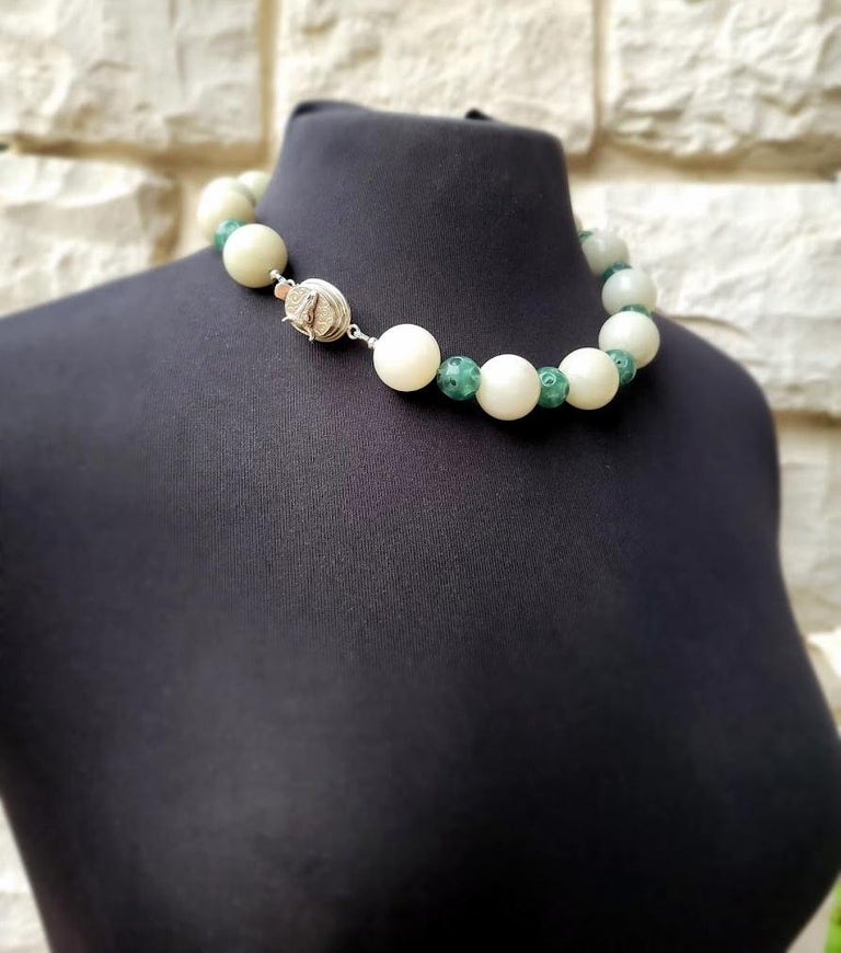 Vintage Burmese Carved Jade Necklace For Sale at 1stDibs