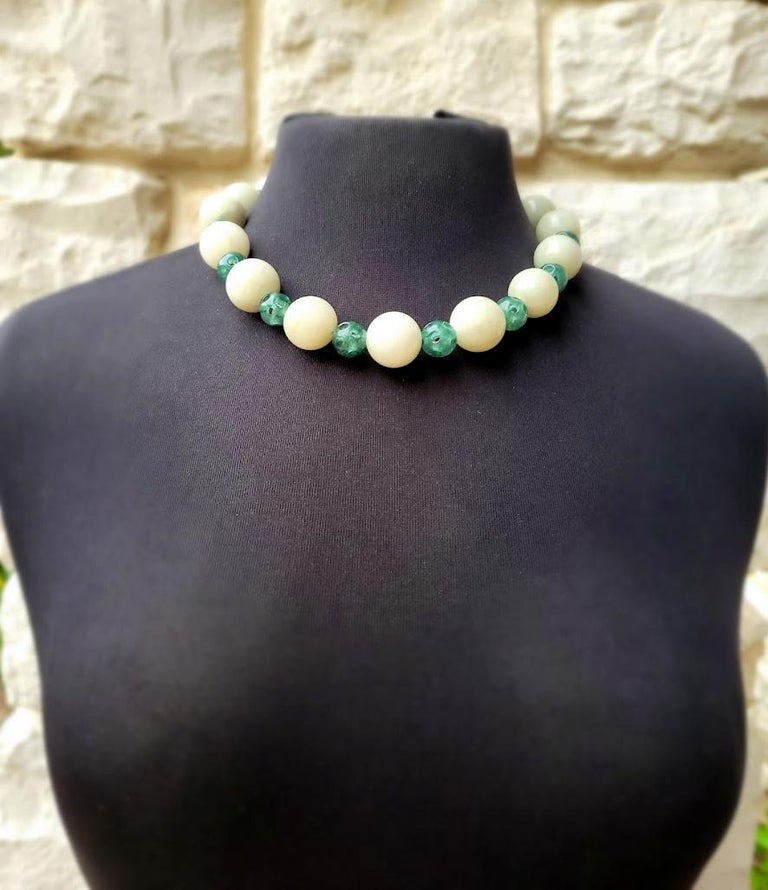 Vintage Burmese Carved Jade Necklace For Sale at 1stDibs