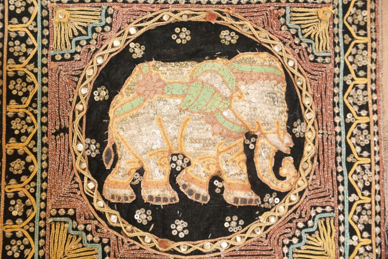 Ancienne Tapisserie Birmane Kalaga Brodee Avec Pierres Et Sequins