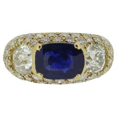 Vintage By Sapphire and Diamond Pave Set Three-Stone Ring (bague à trois pierres serties de saphirs et de diamants)