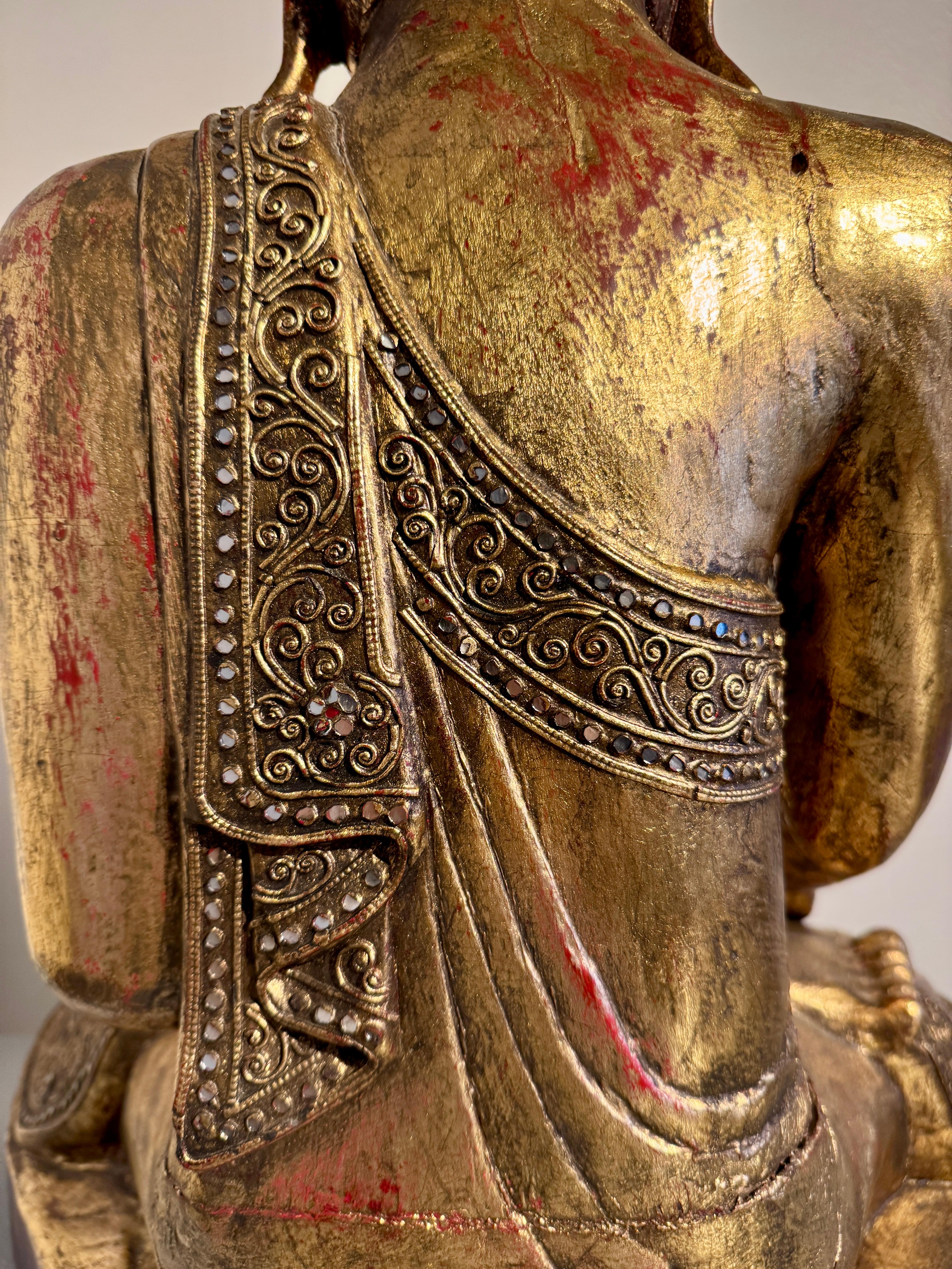 Vintage Burmese Seated Buddha, Carve and Gilt Wood,  1970's, Burma For Sale 8