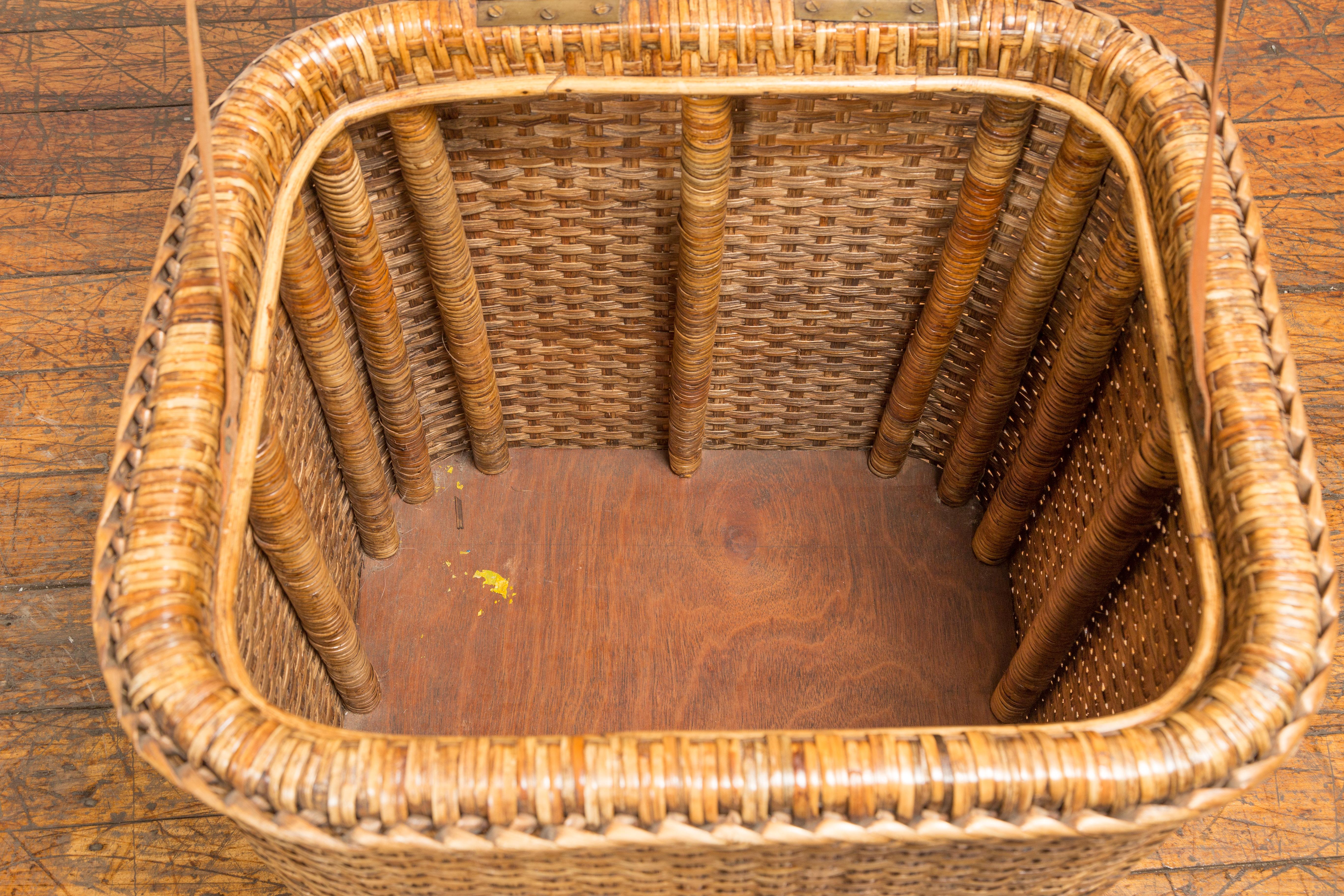 Vintage Burmese Woven Rattan and Wood Lidded Basket or Storage Container For Sale 7