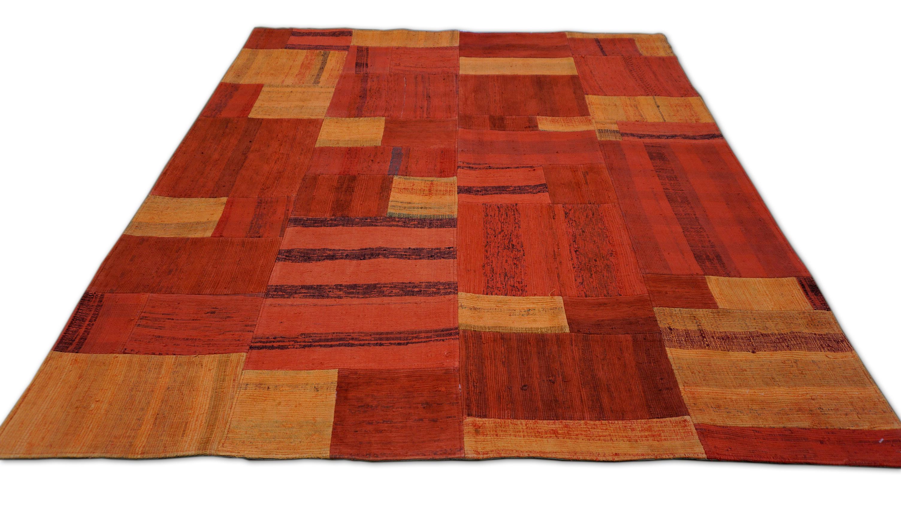 Turco Tappeto patchwork vintage arancione bruciato e rosso 5'4''x5'11'' in vendita