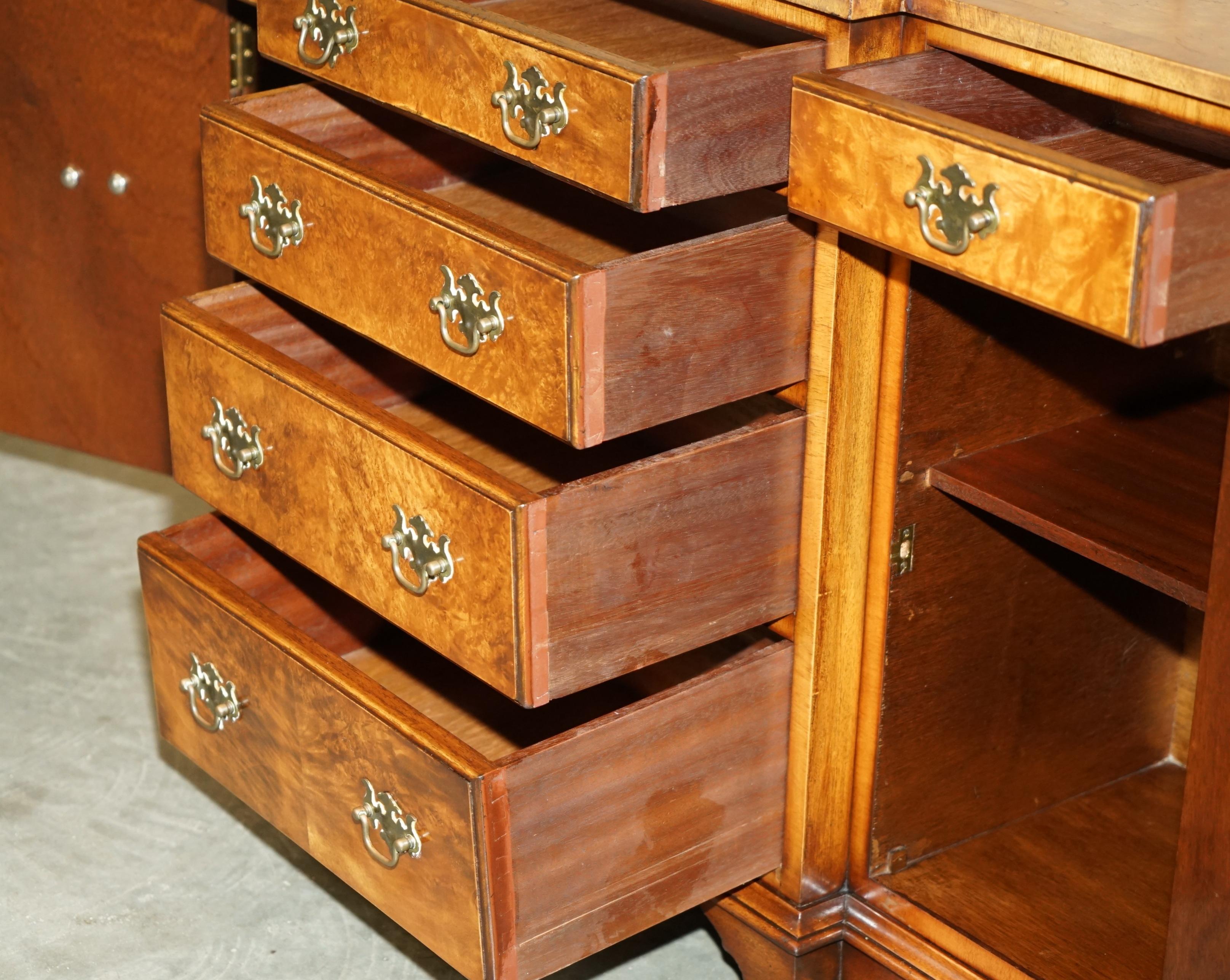 VINTAGE BURR & BURL WALNUT LIBRARY BOOKCASE BREAKFRONT SIDEBOARD WITH DRAWERs For Sale 12