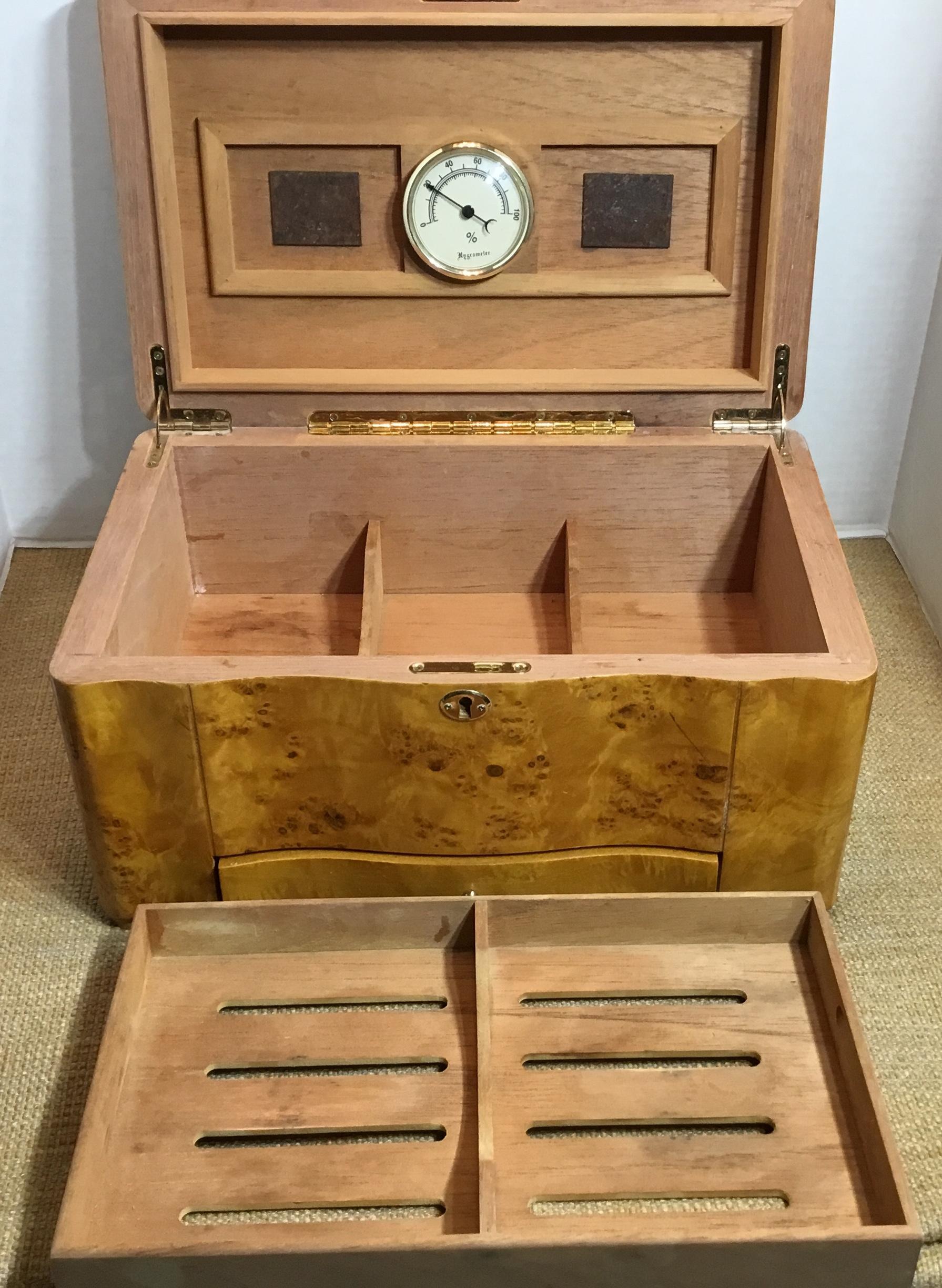 Vintage Burr Elm Humidor with Fitted Interior 5
